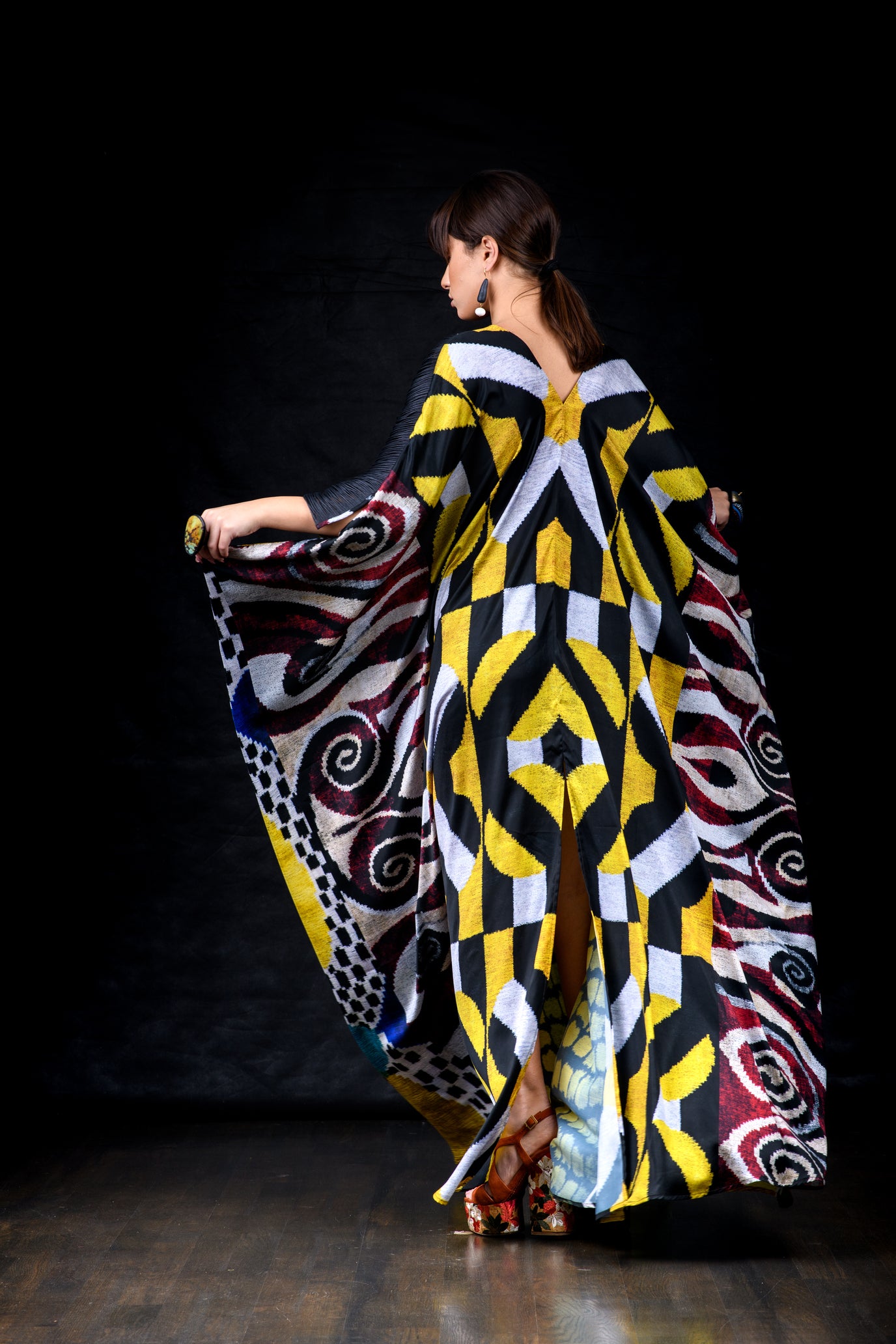 Arabesque Affinity - 25