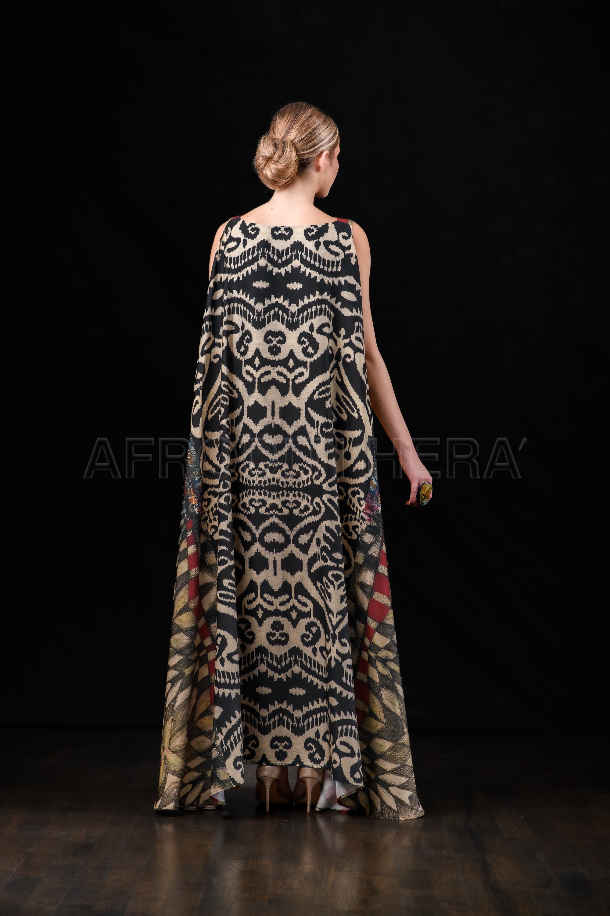 She in the wind - 17 Kaftan Dress
