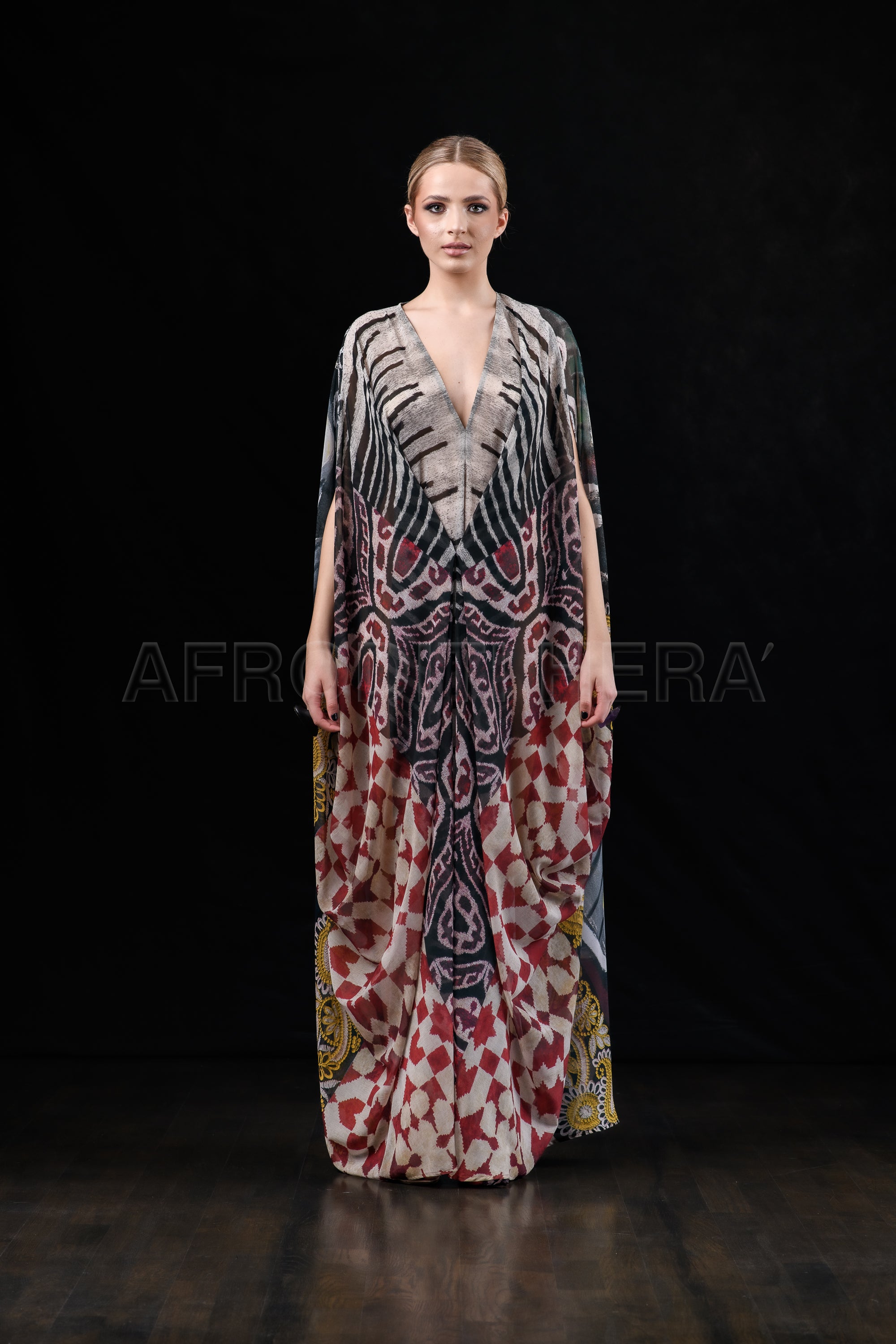 She in the wind - 18 Kaftan Dress