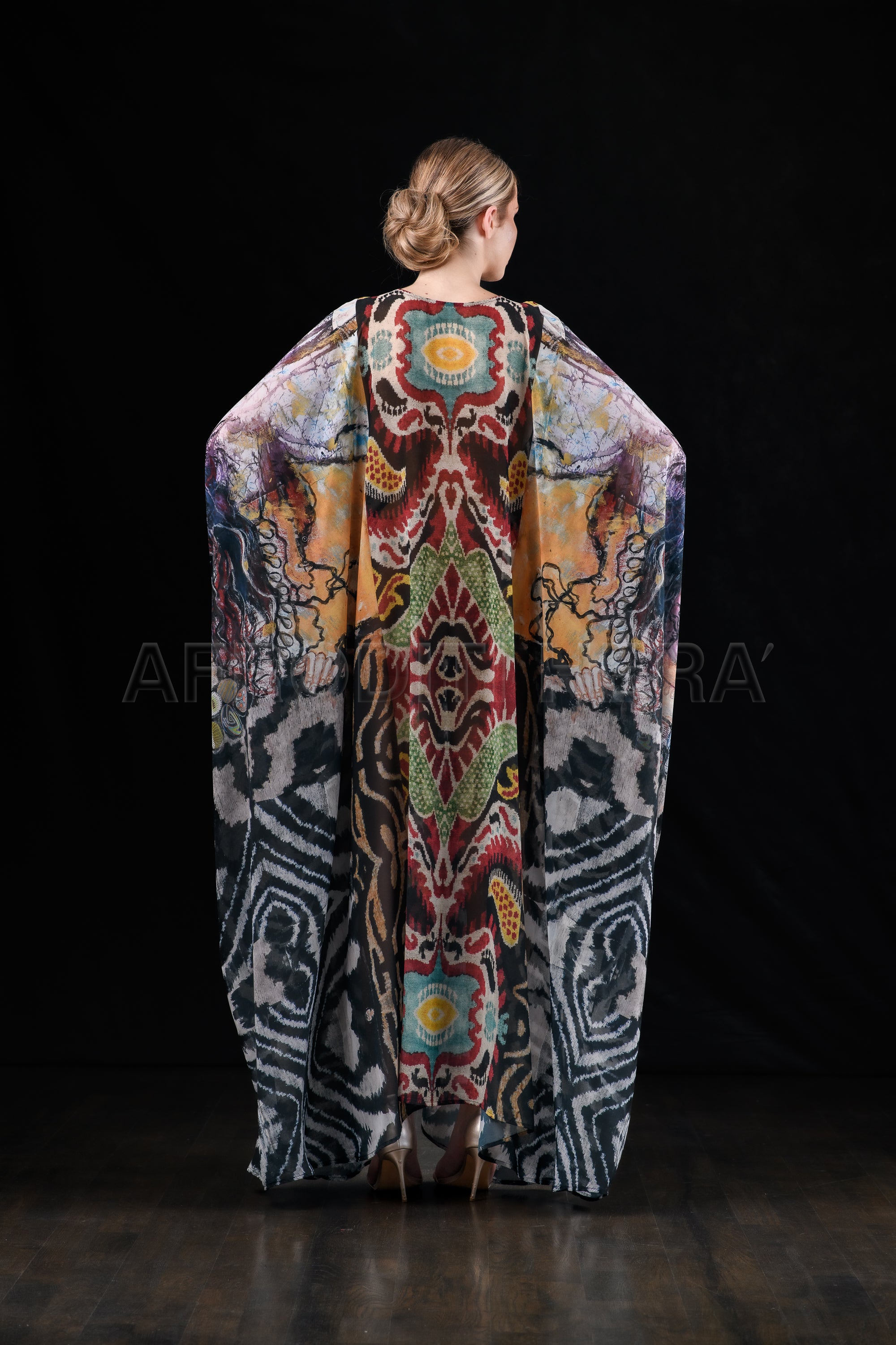 She in the wind - 22 Kaftan Dress