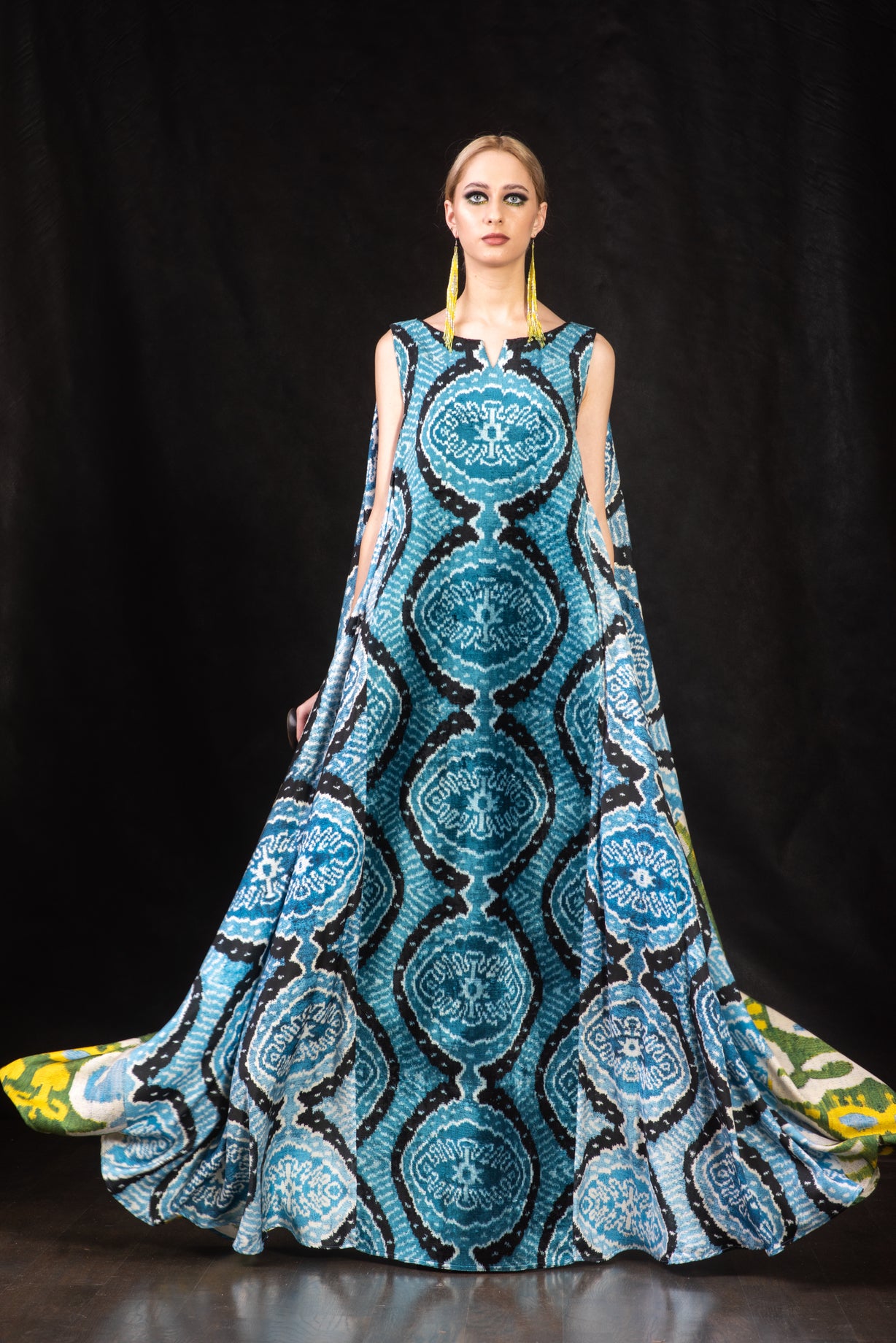 OPTIMISM - 05 KAFTAN DRESS