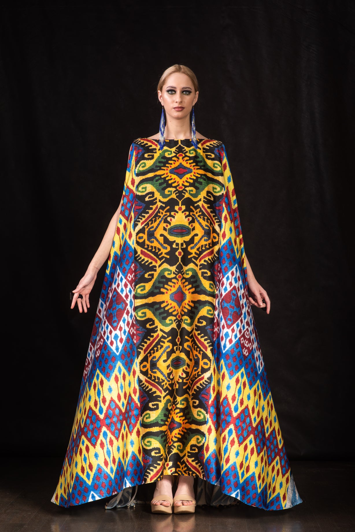 OPTIMISM - 10 KAFTAN DRESS