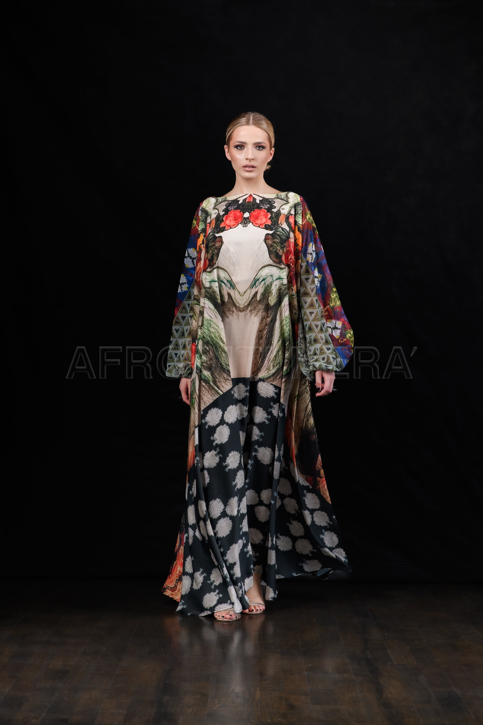 She in the wind - 06 Kaftan Dress