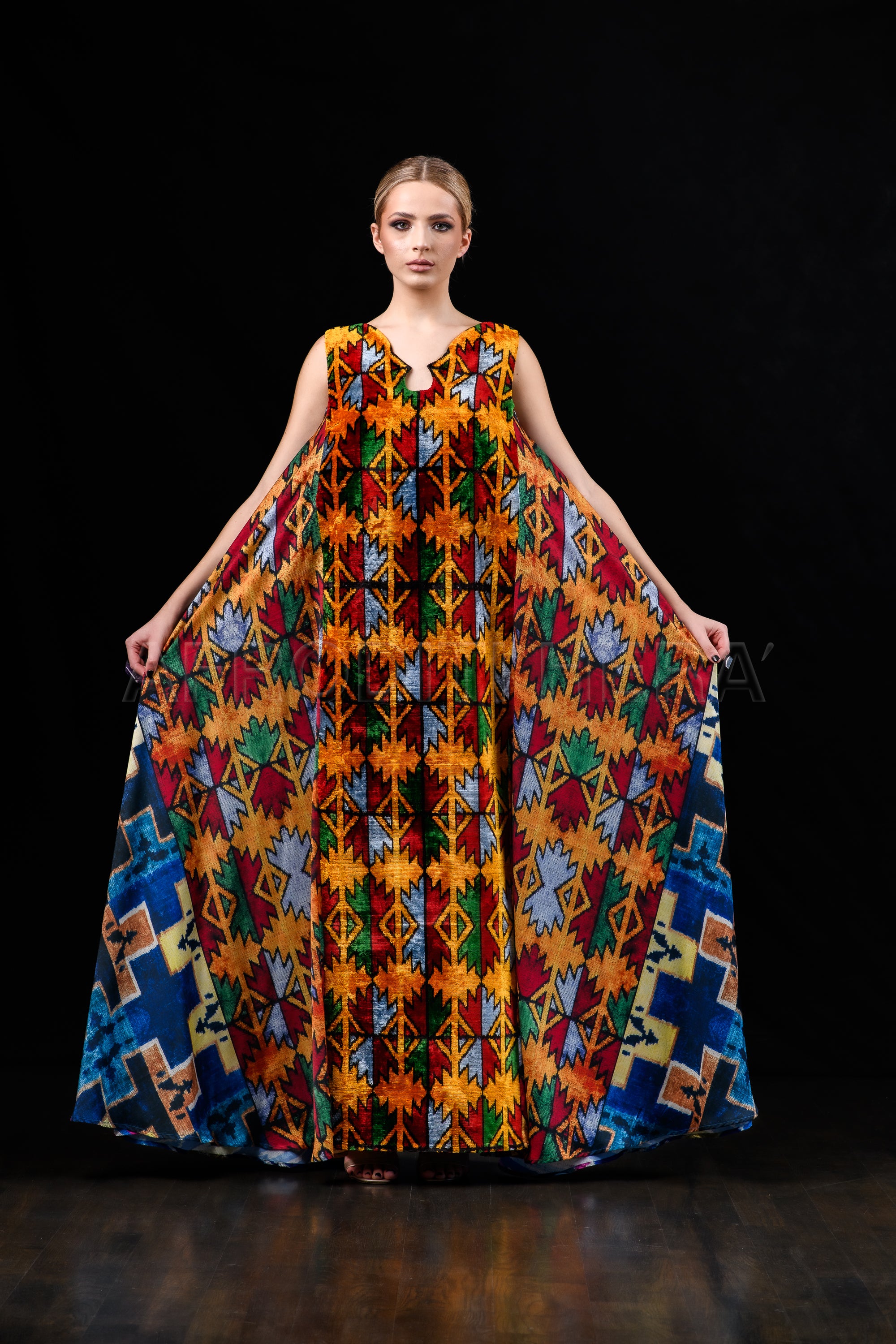 She in the wind - 09 Kaftan Dress
