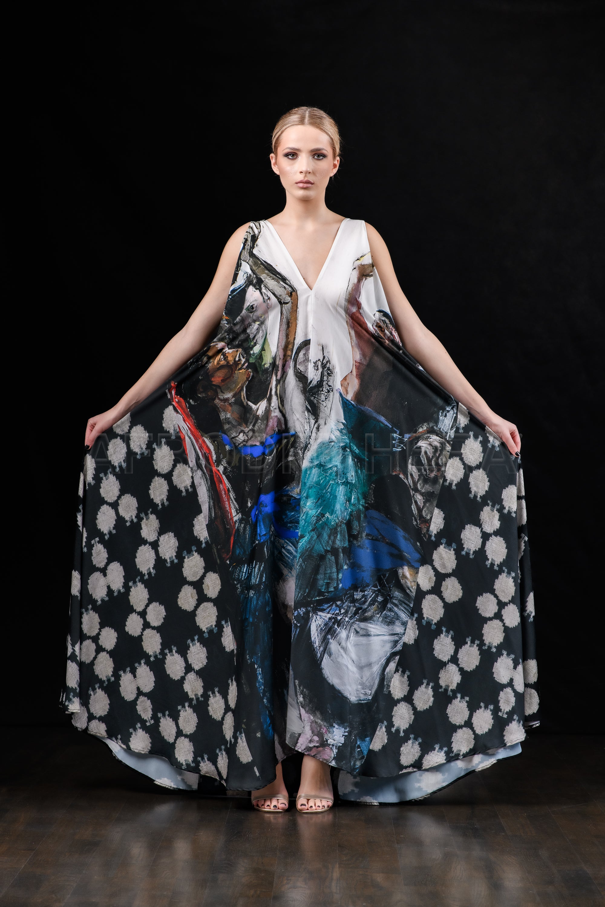 She in the wind - 12 Kaftan Dress