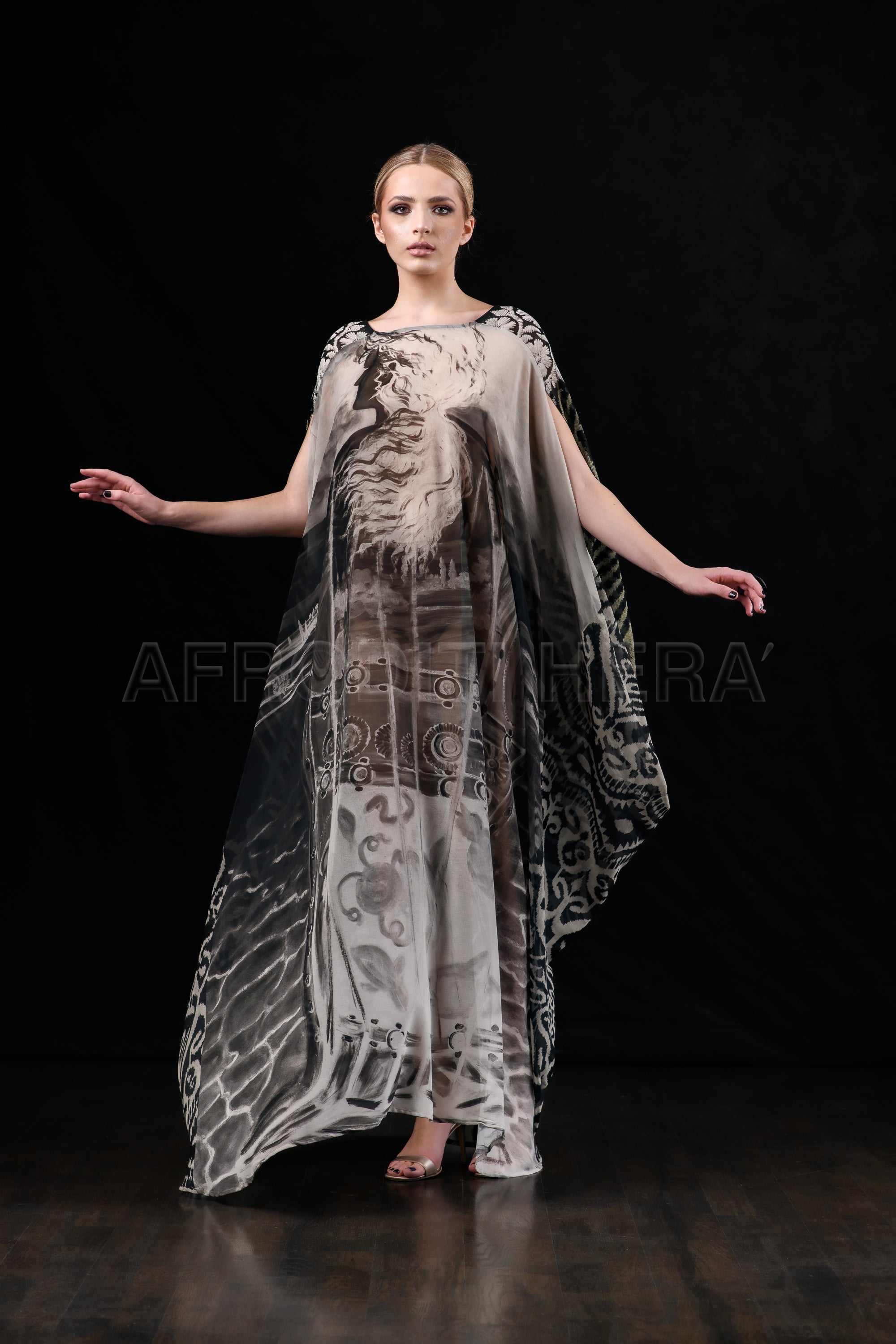 She in the wind - 19 Kaftan Dress