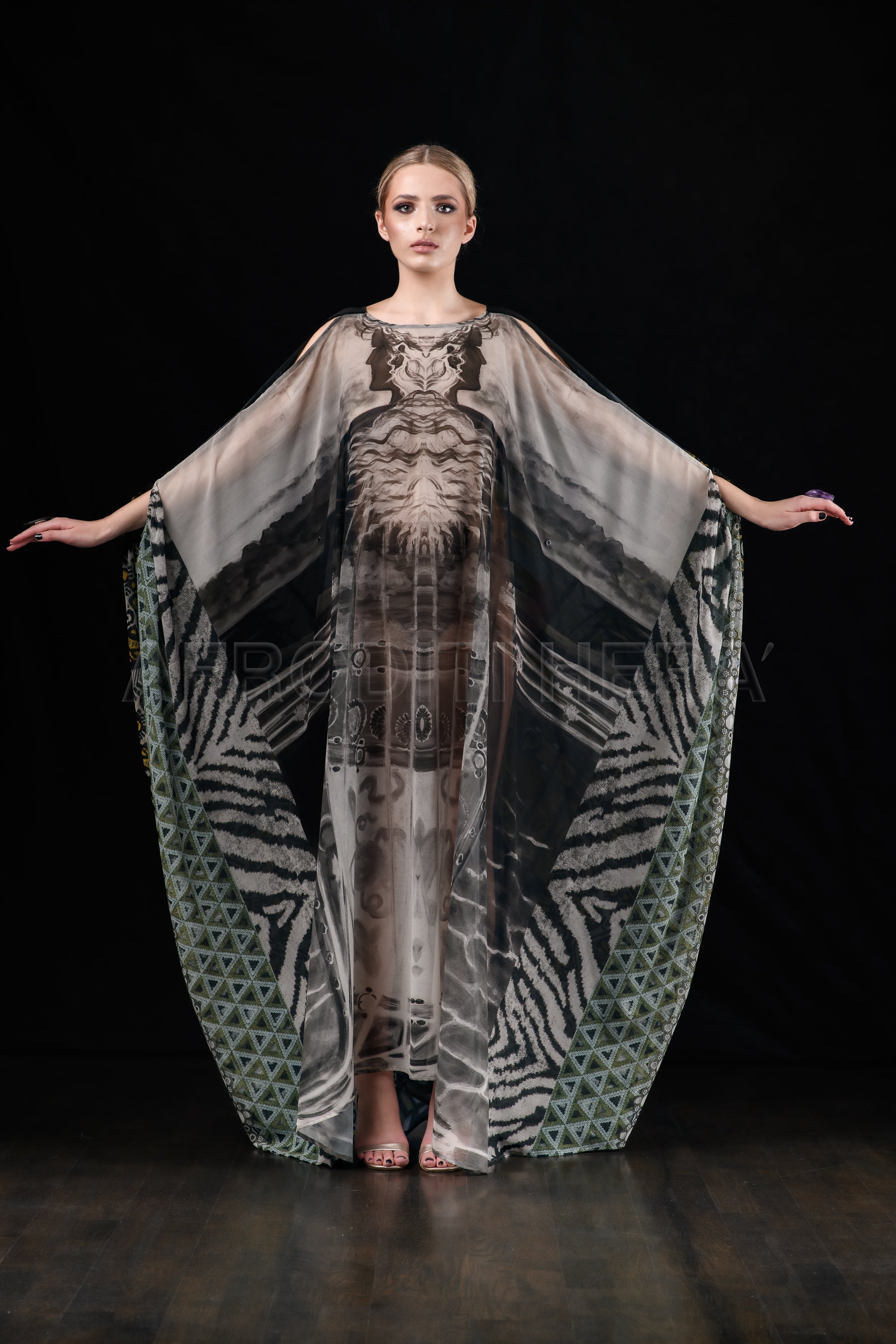 She in the wind - 20 Kaftan Dress