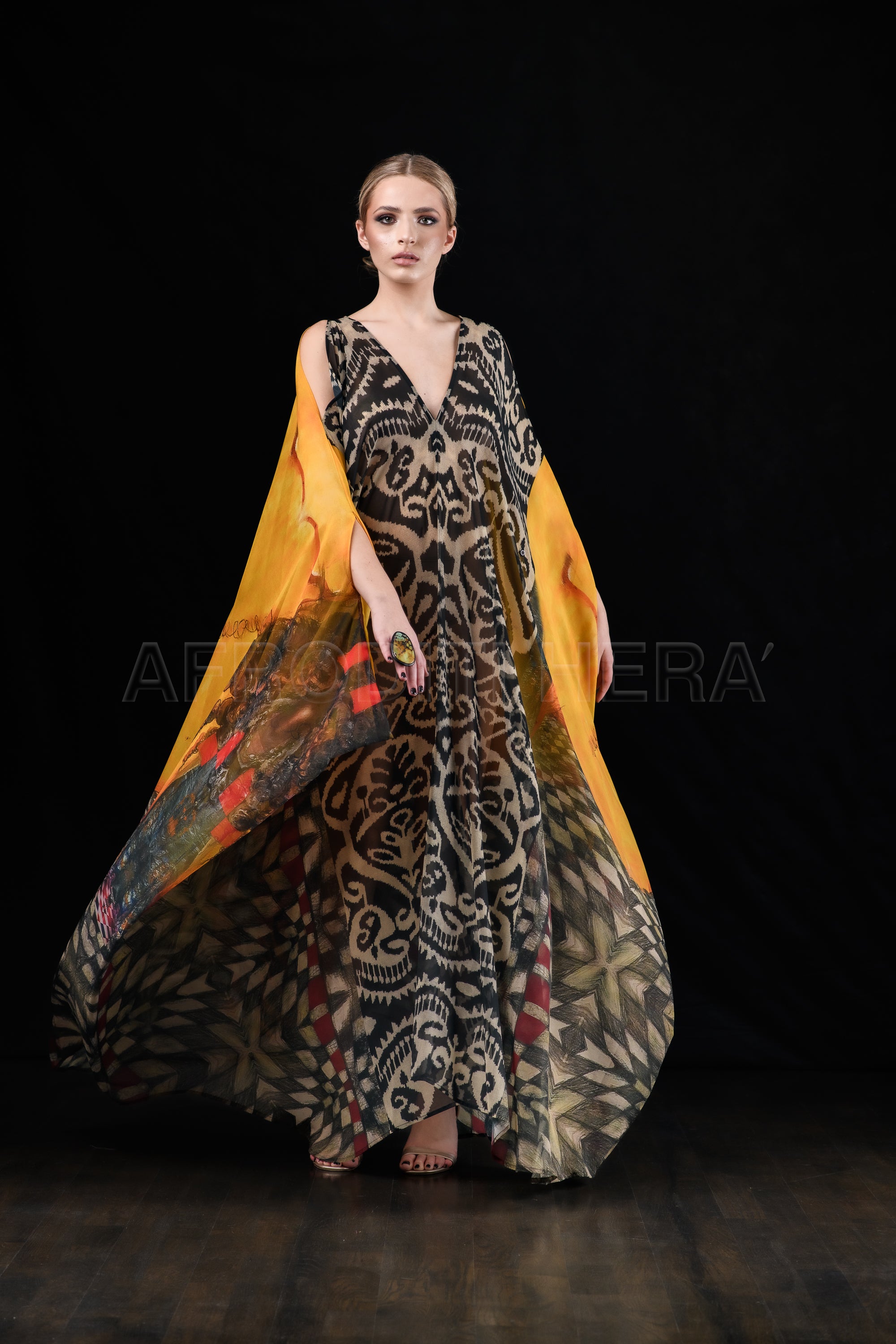 She in the wind - 26 Kaftan Dress
