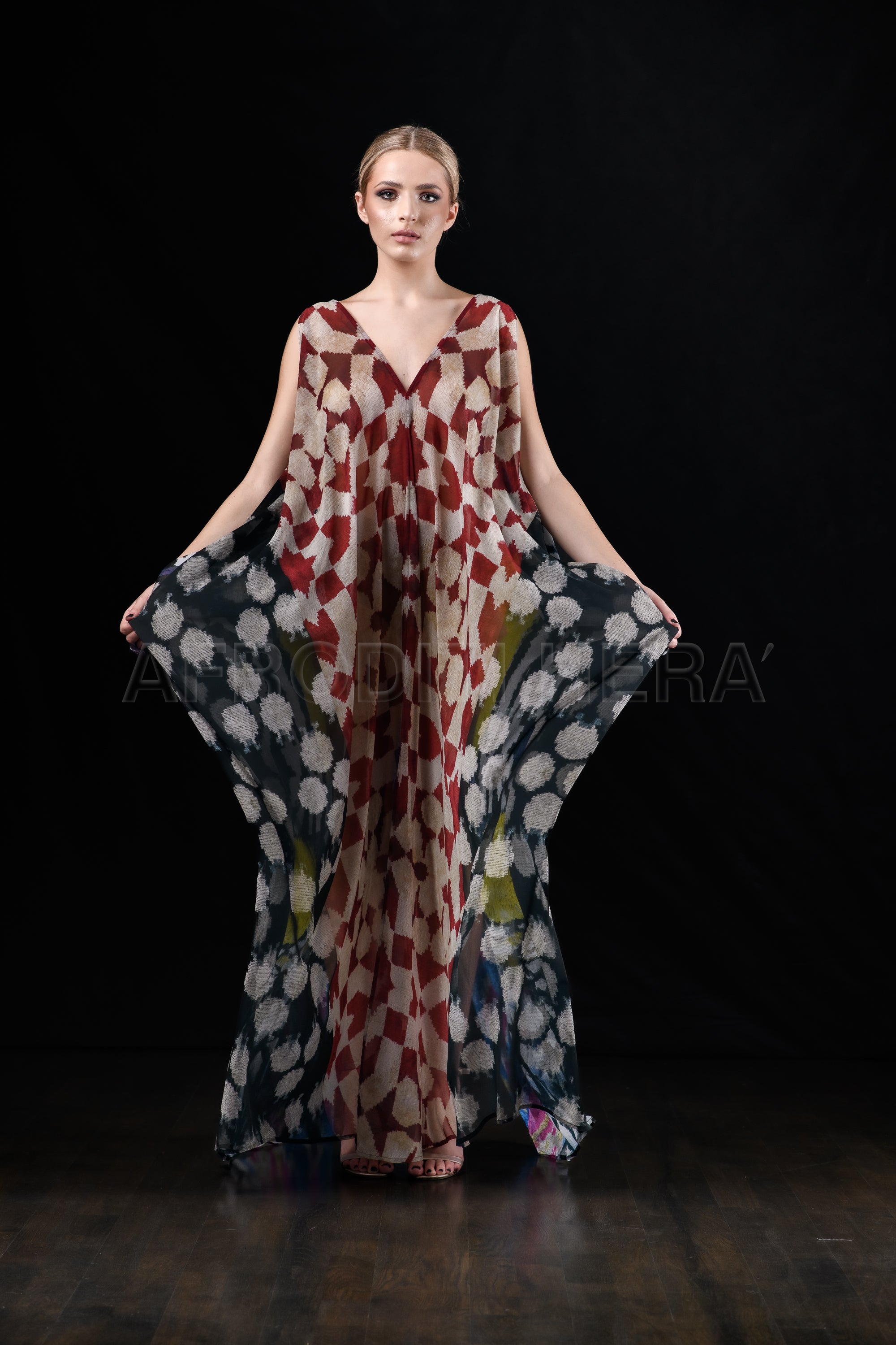 She in the wind - 30 Kaftan Dress