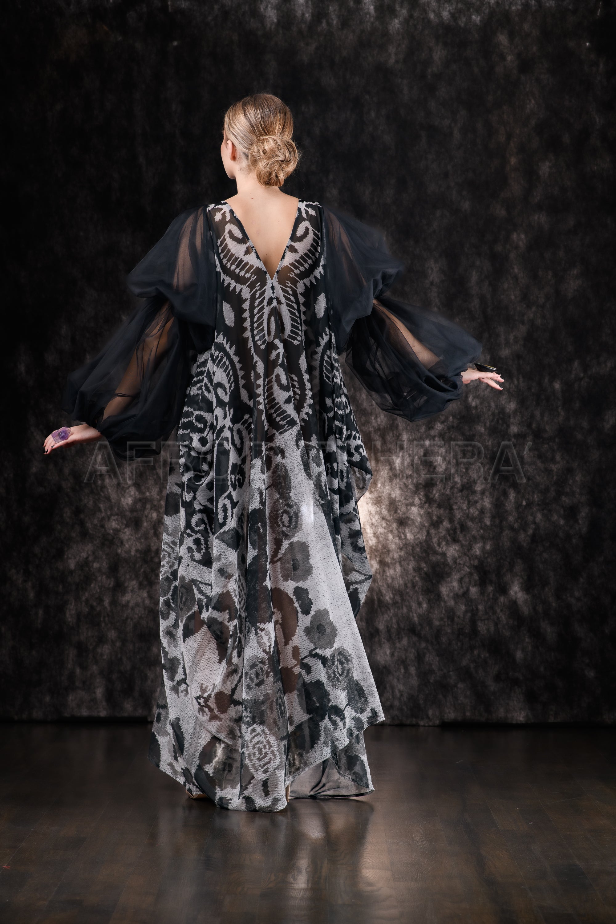 She in the wind - 34 kaftan Dress