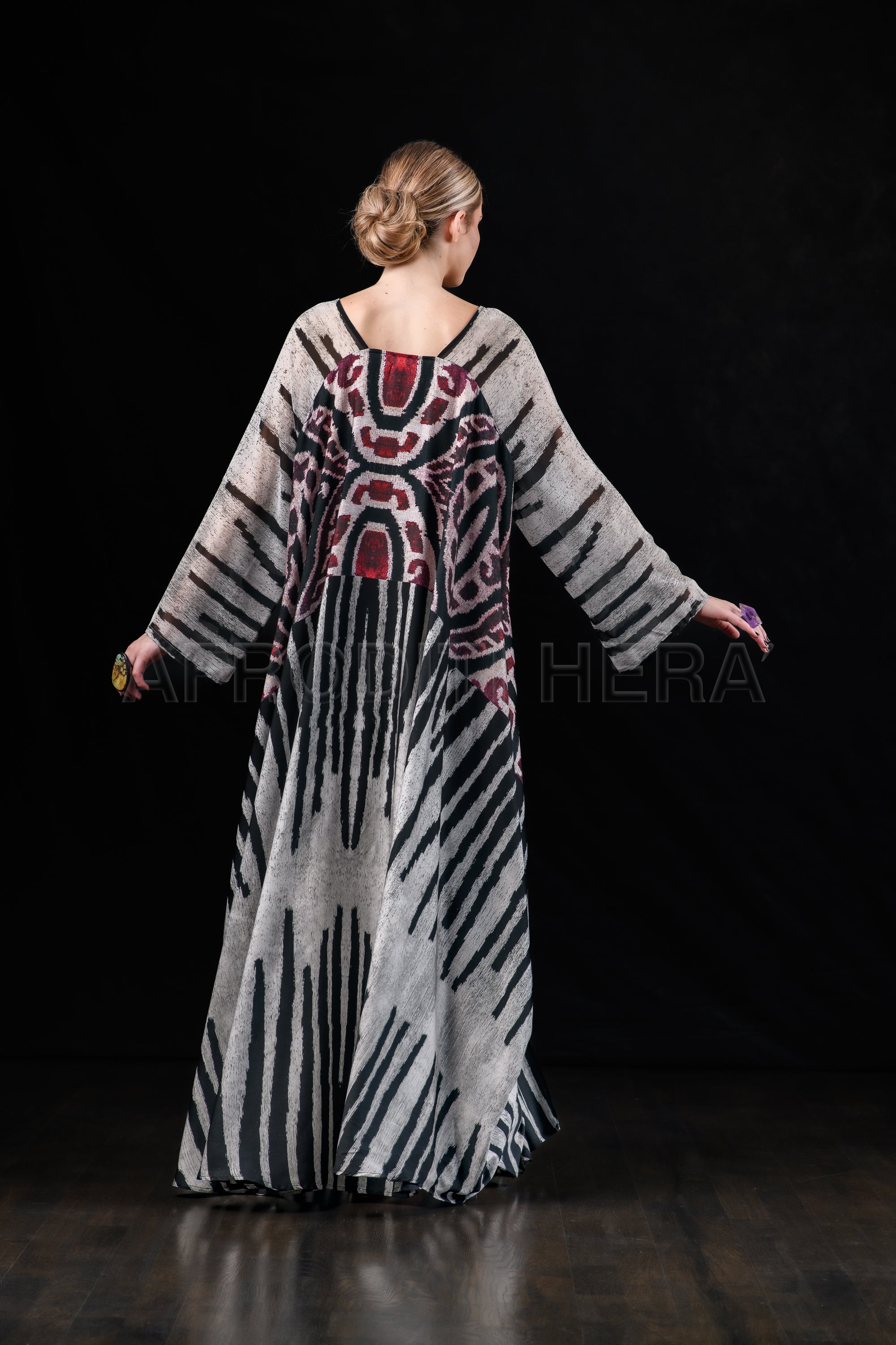 She in the wind - 39 Kaftan Dress