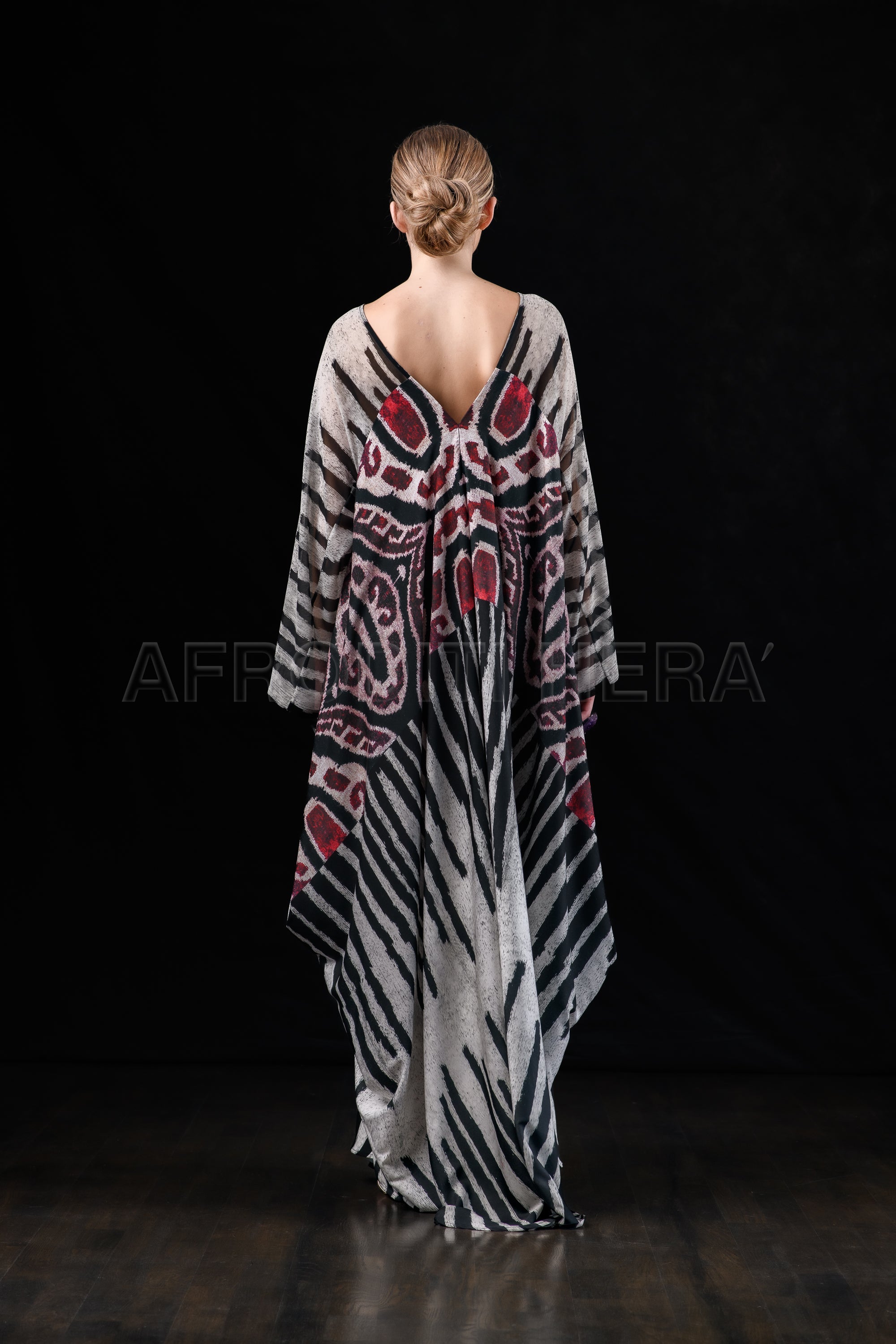 She in the wind - 39 Kaftan Dress