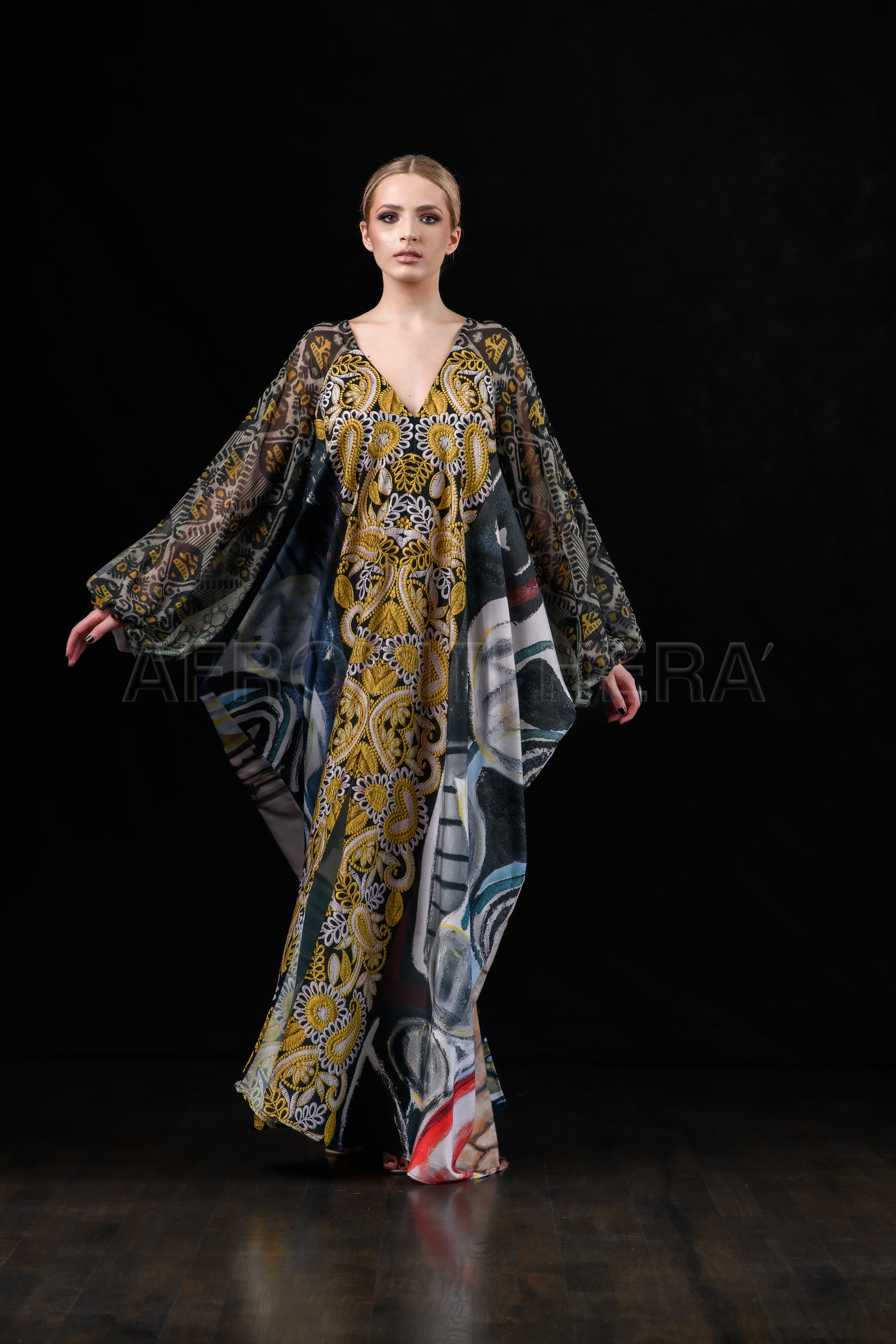 She in the wind - 40 Kaftan Dress