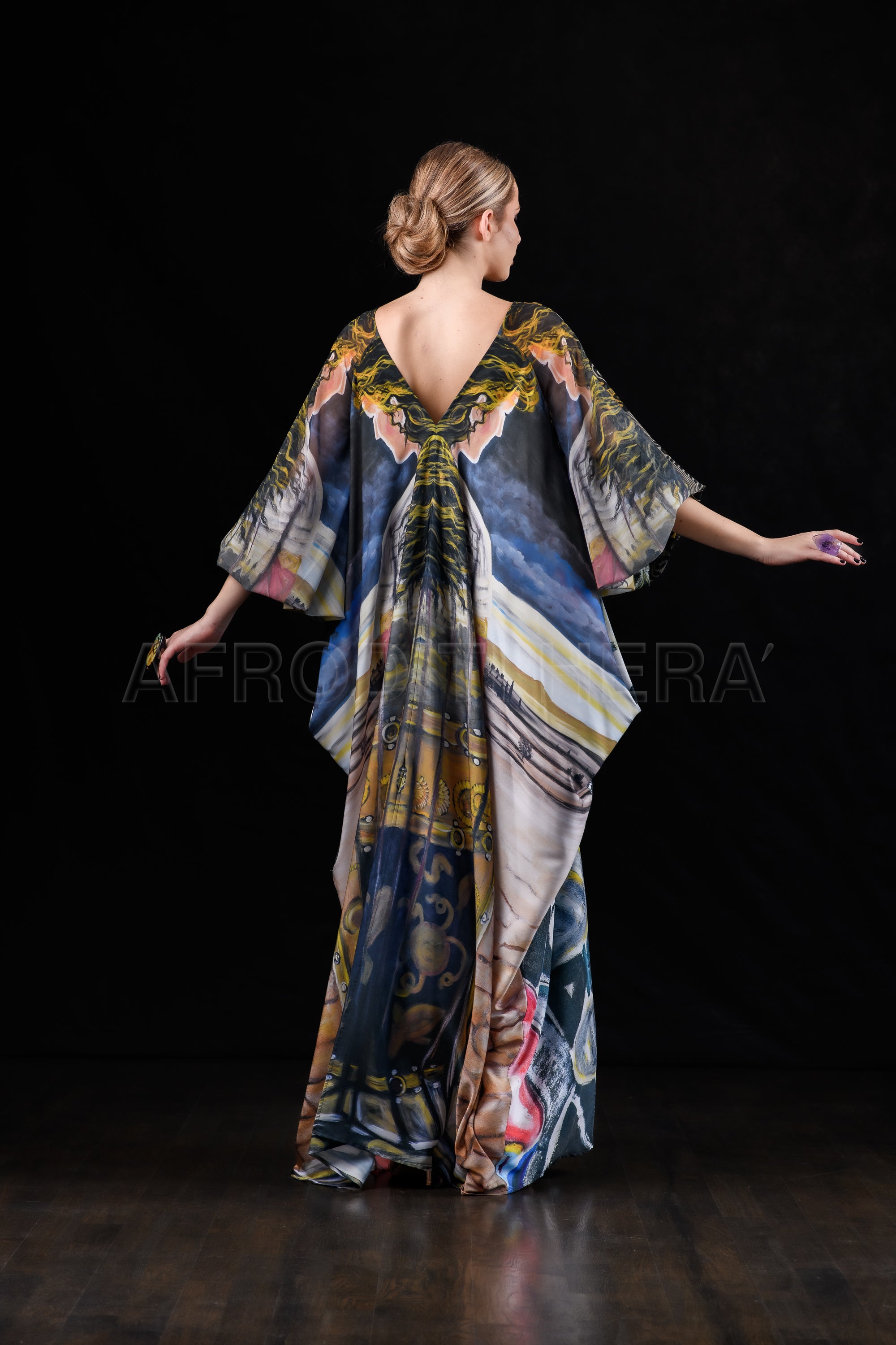 She in the wind - 40 Kaftan Dress
