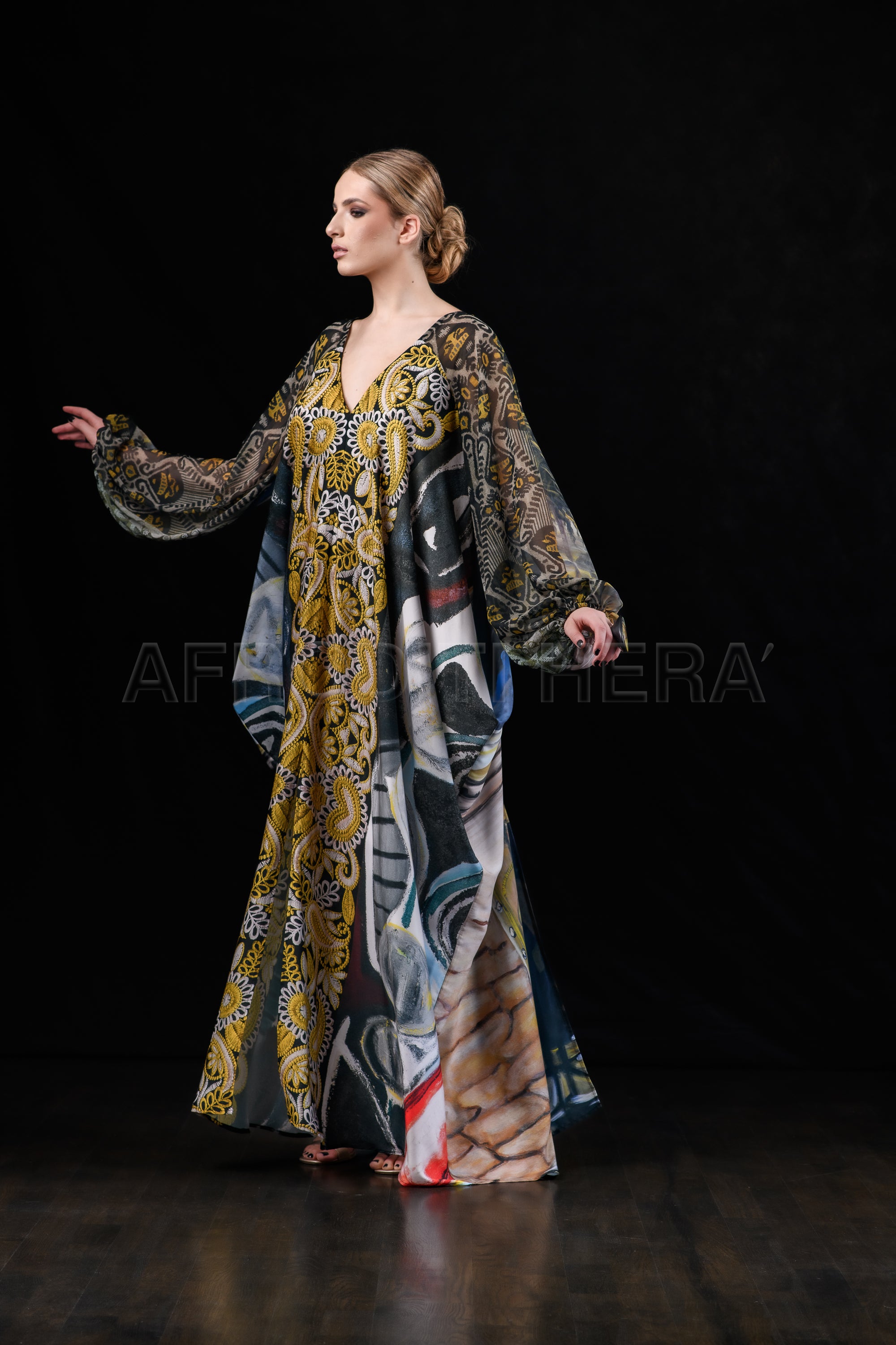 She in the wind - 40 Kaftan Dress