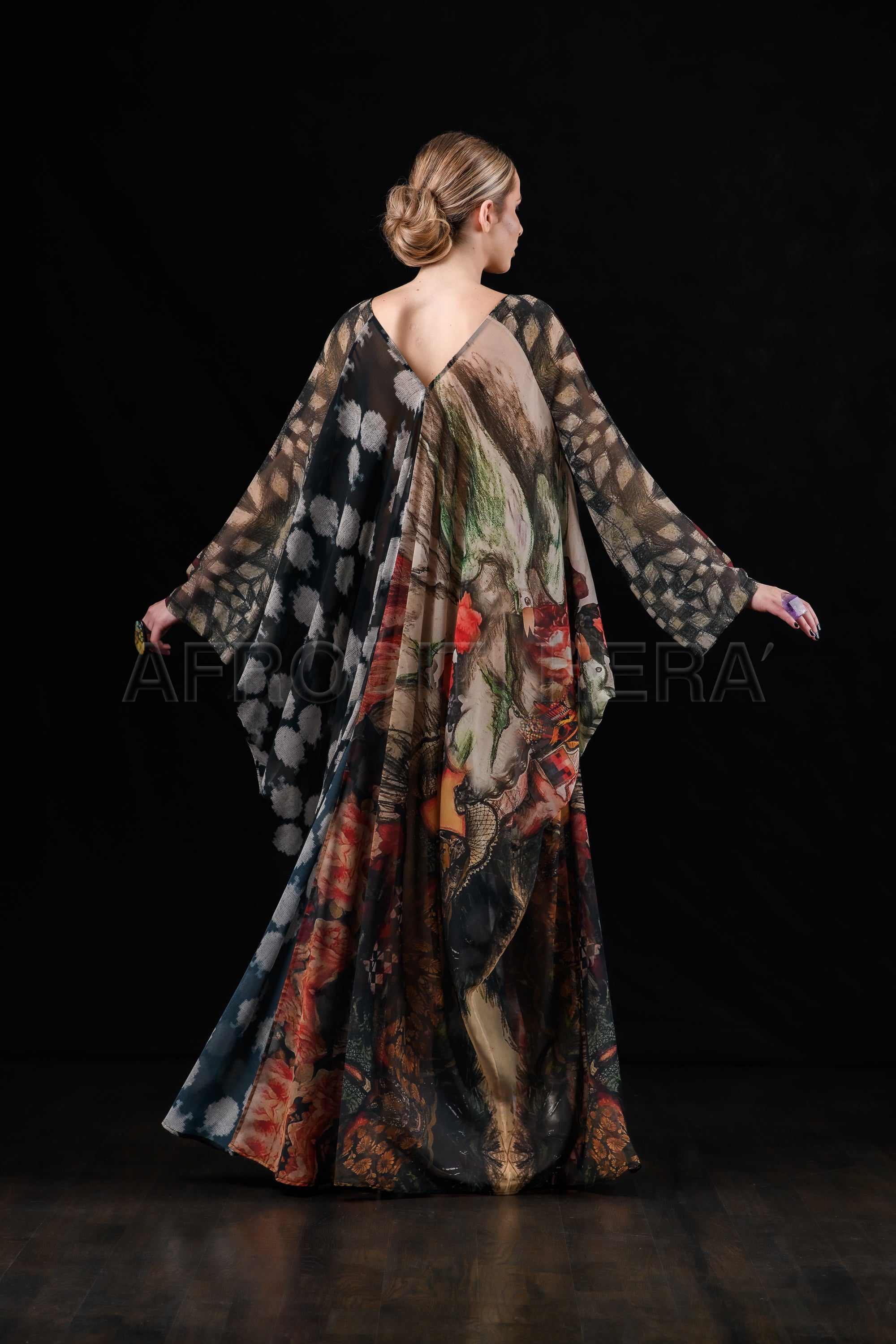 She in the wind - 41 Kaftan Dress