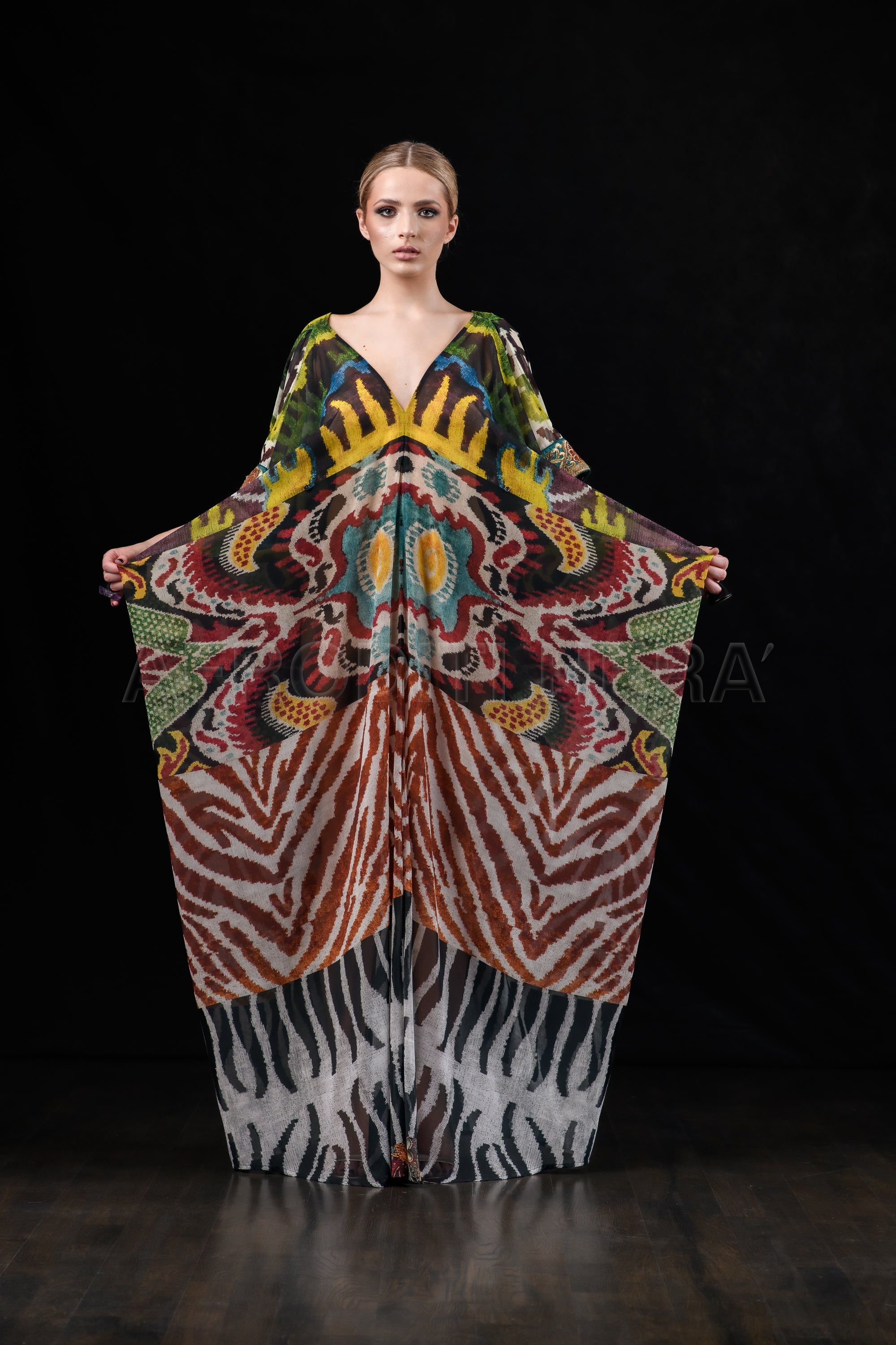 She in the wind - 42 kaftan Dress