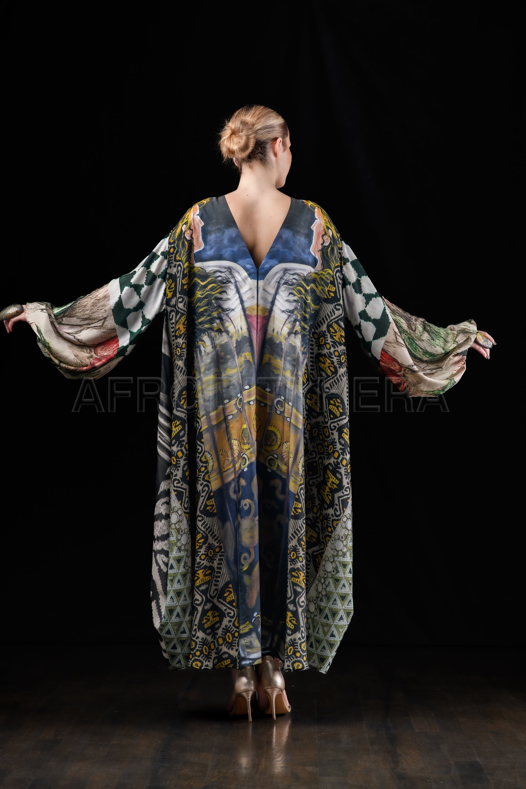 She in the wind - 56 Kimono