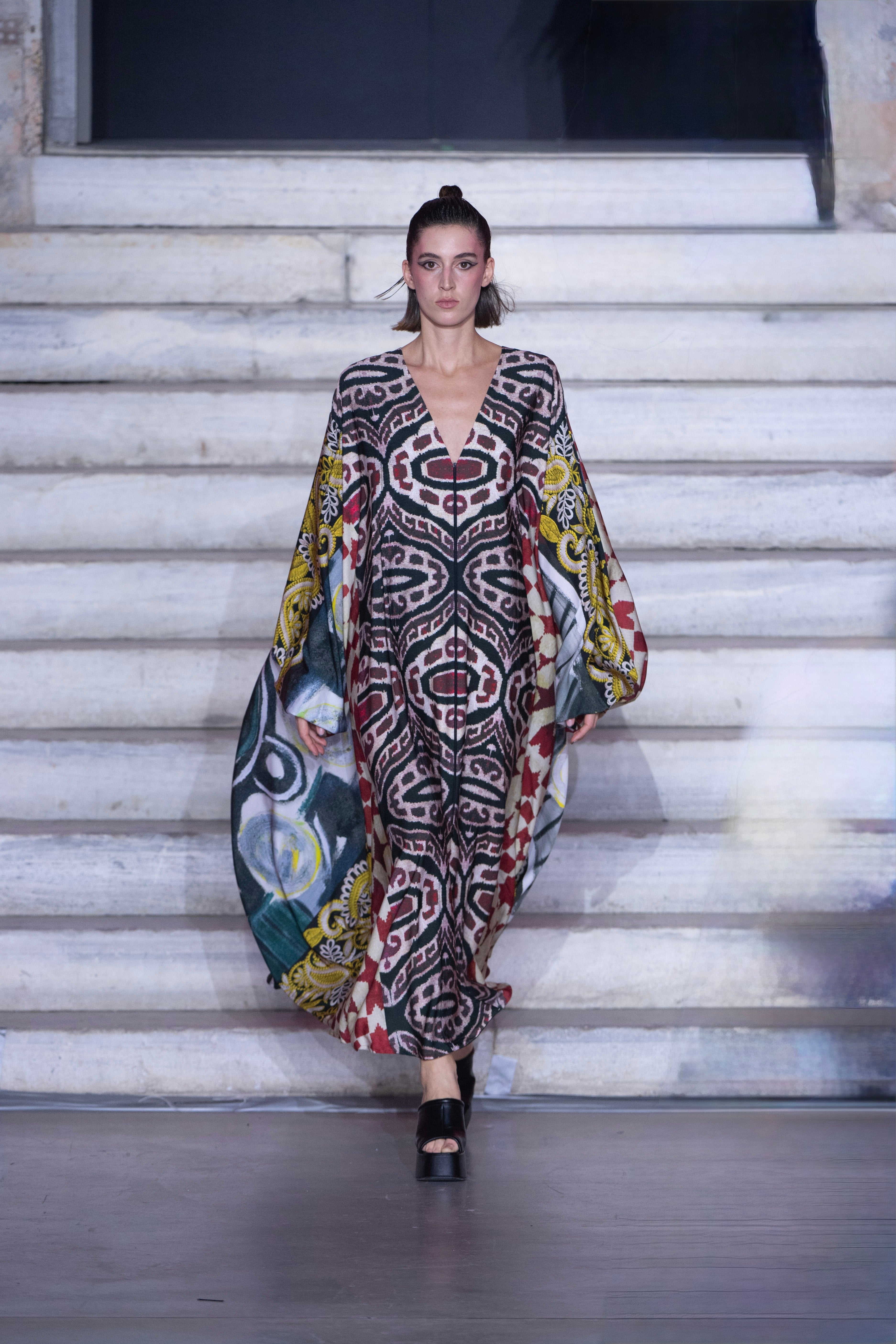 She in the wind - 54 Kimono