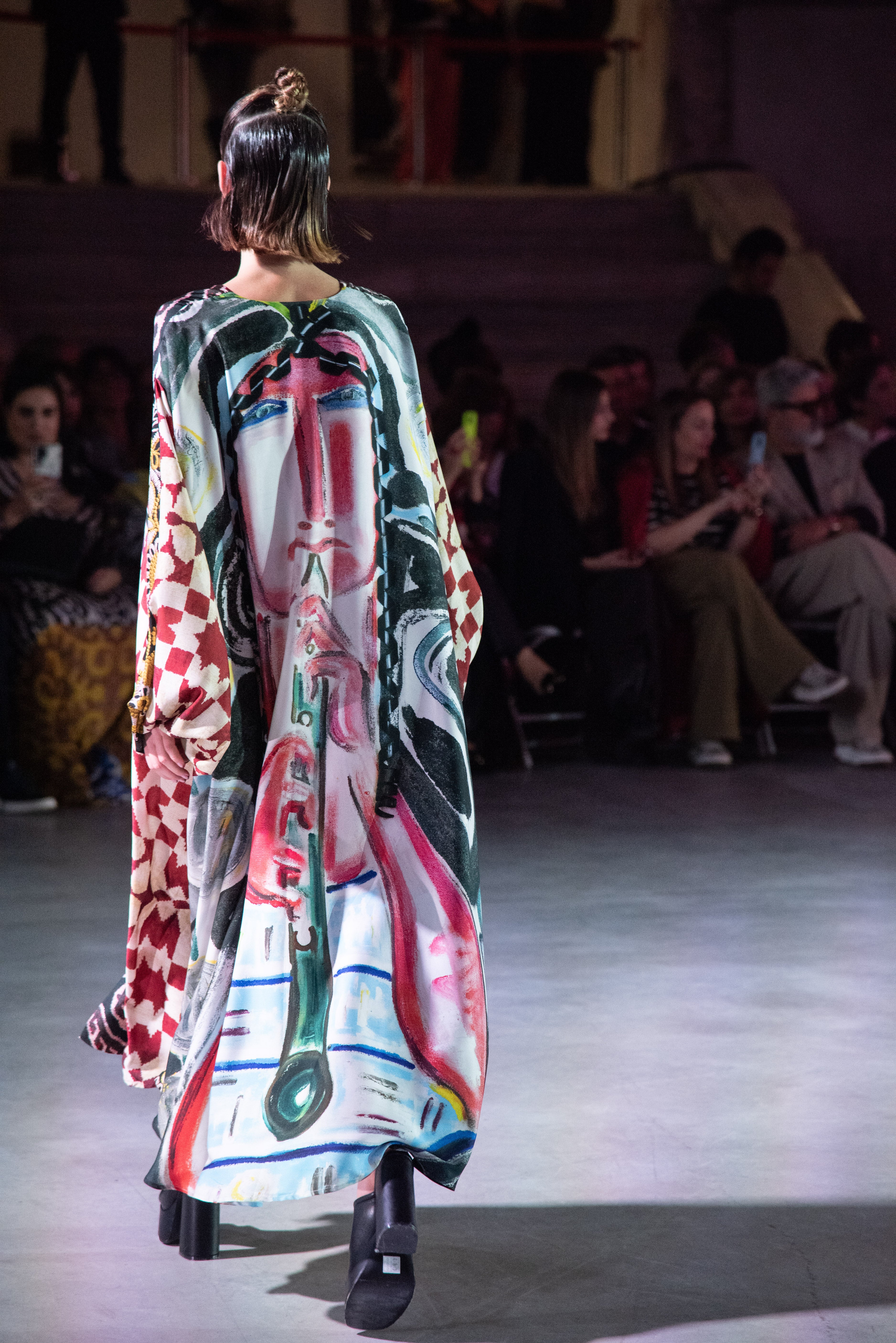 She in the wind - 54 Kimono