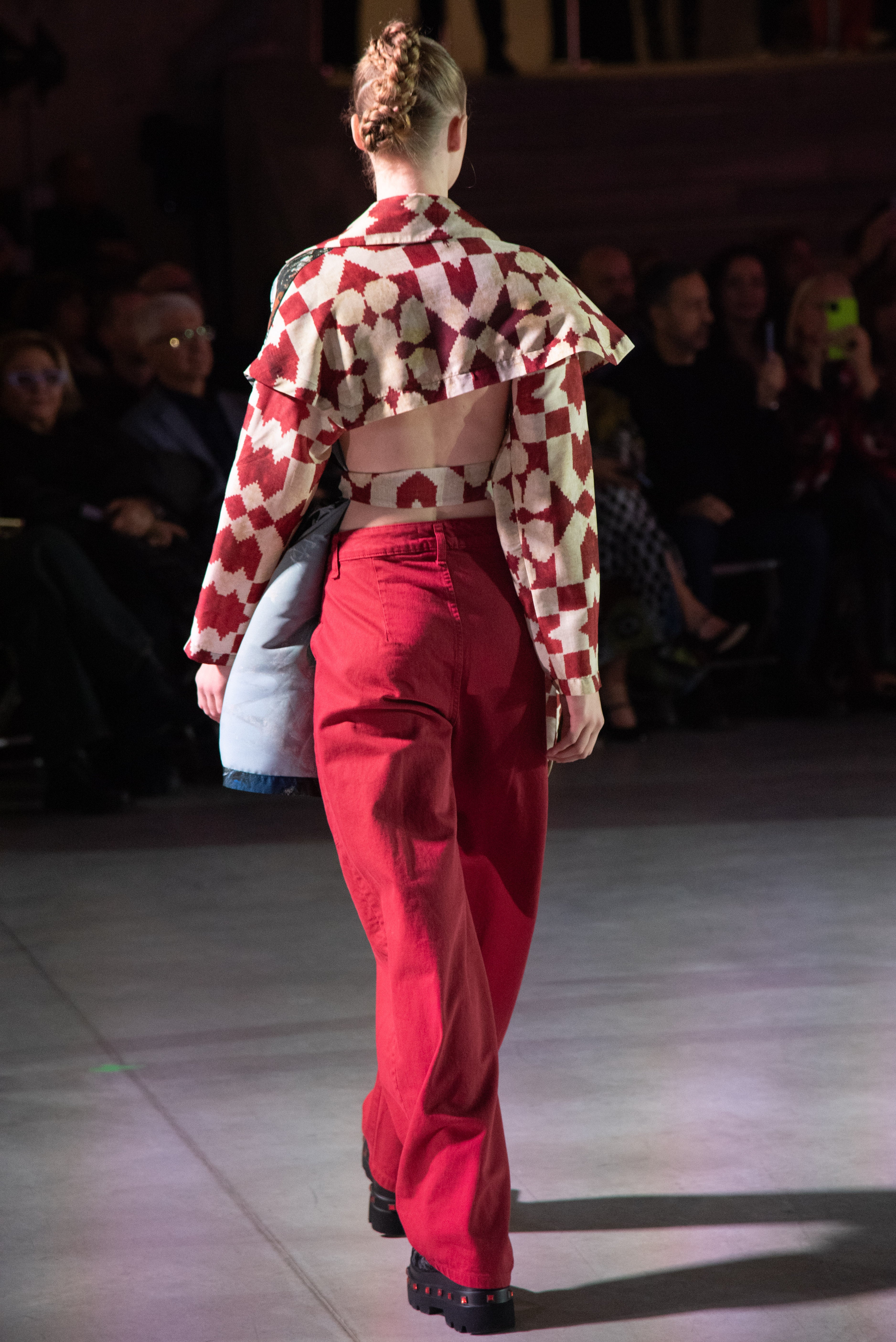 She in the wind - 97A Blouse