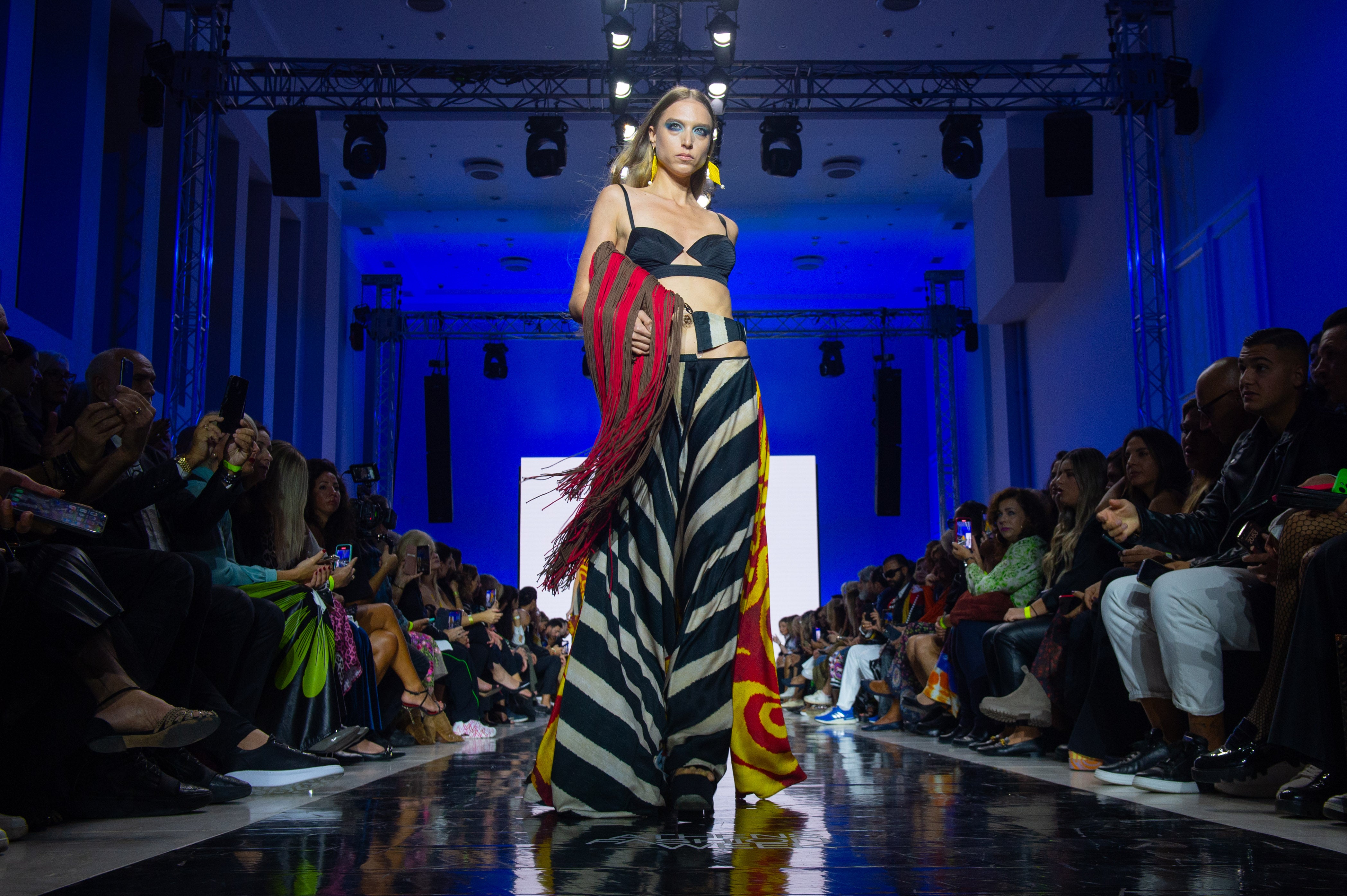 Culture Fusion - 91 Skirt with Buckle