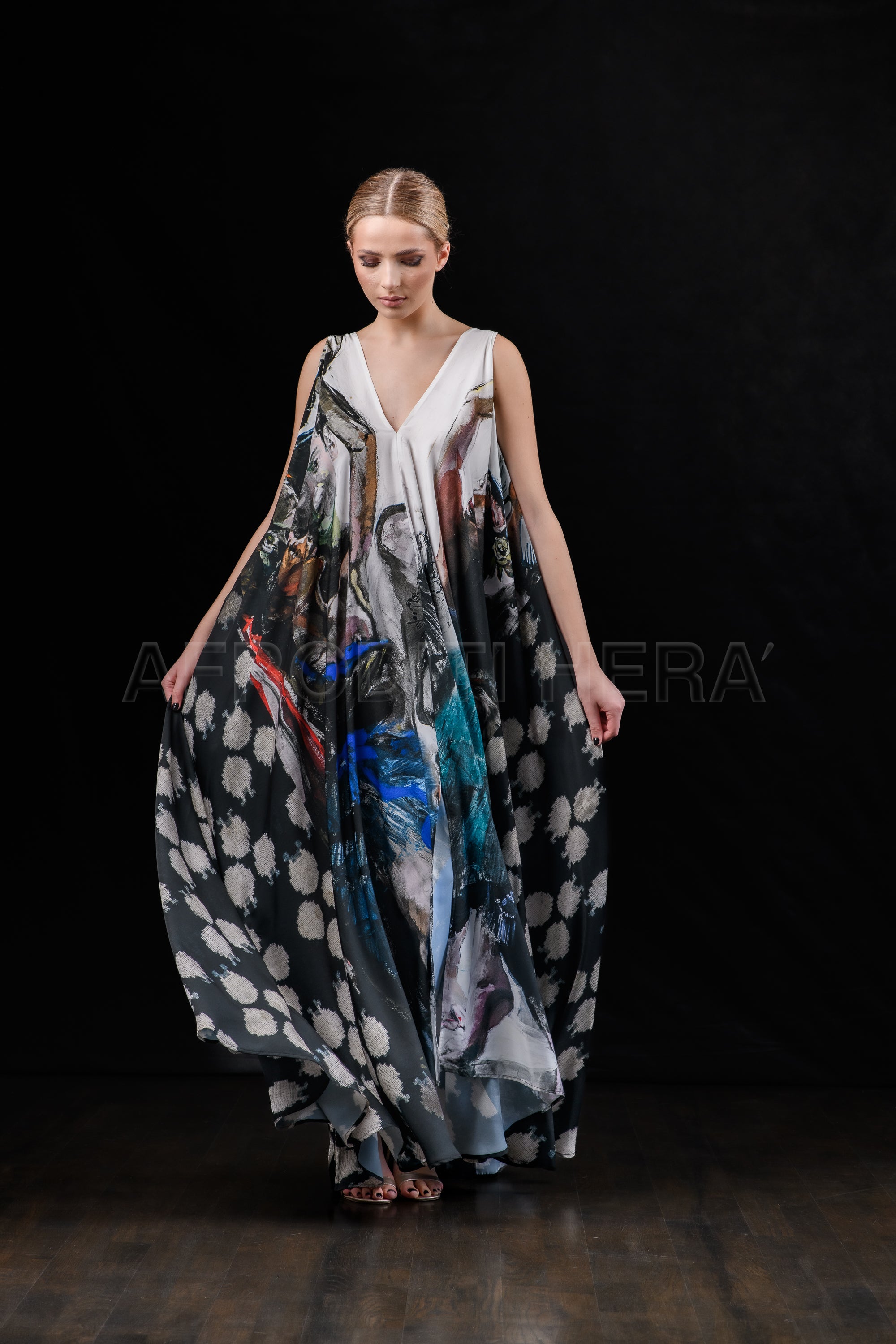 She in the wind - 12 Kaftan Dress