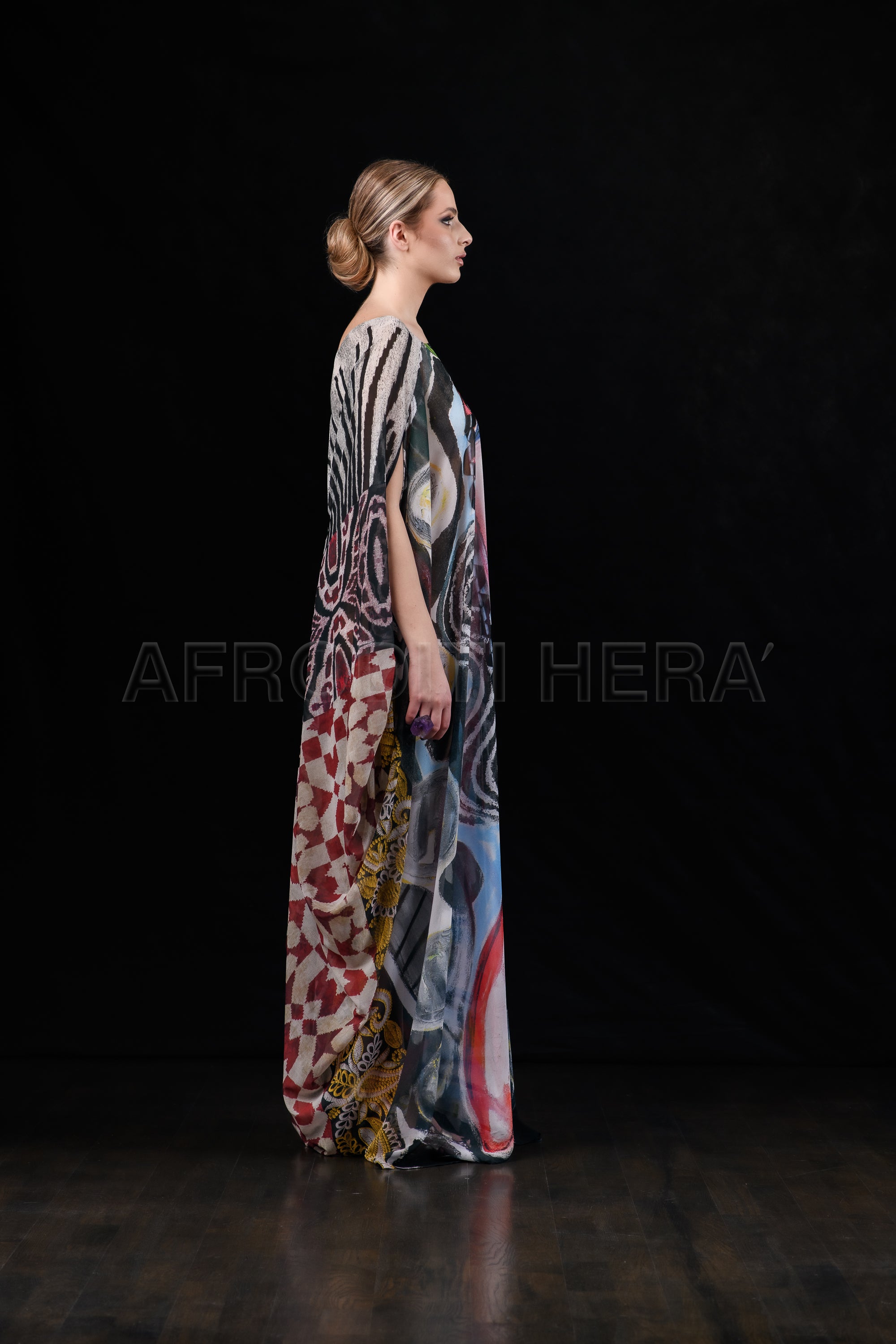 She in the wind - 18 Kaftan Dress