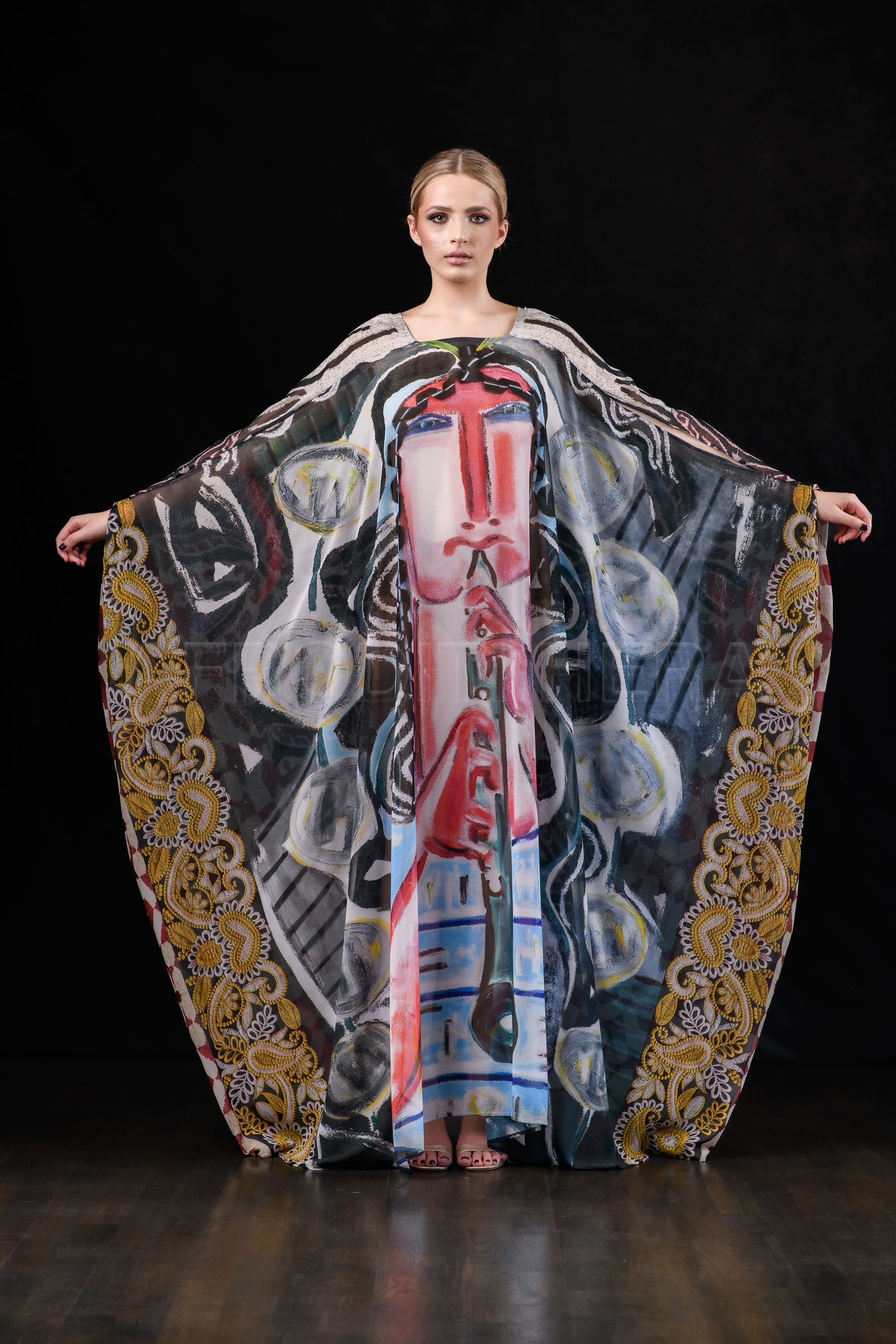 She in the wind - 18 Kaftan Dress