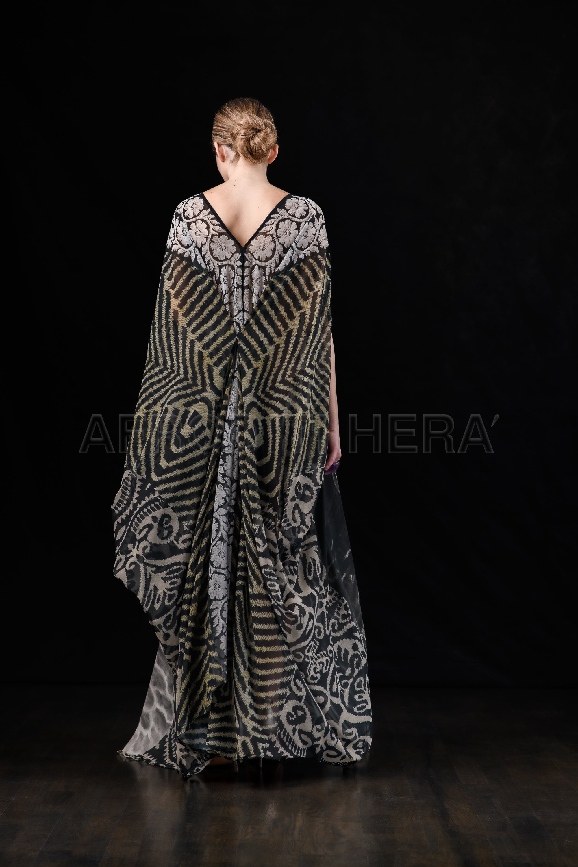 She in the wind - 19 Kaftan Dress