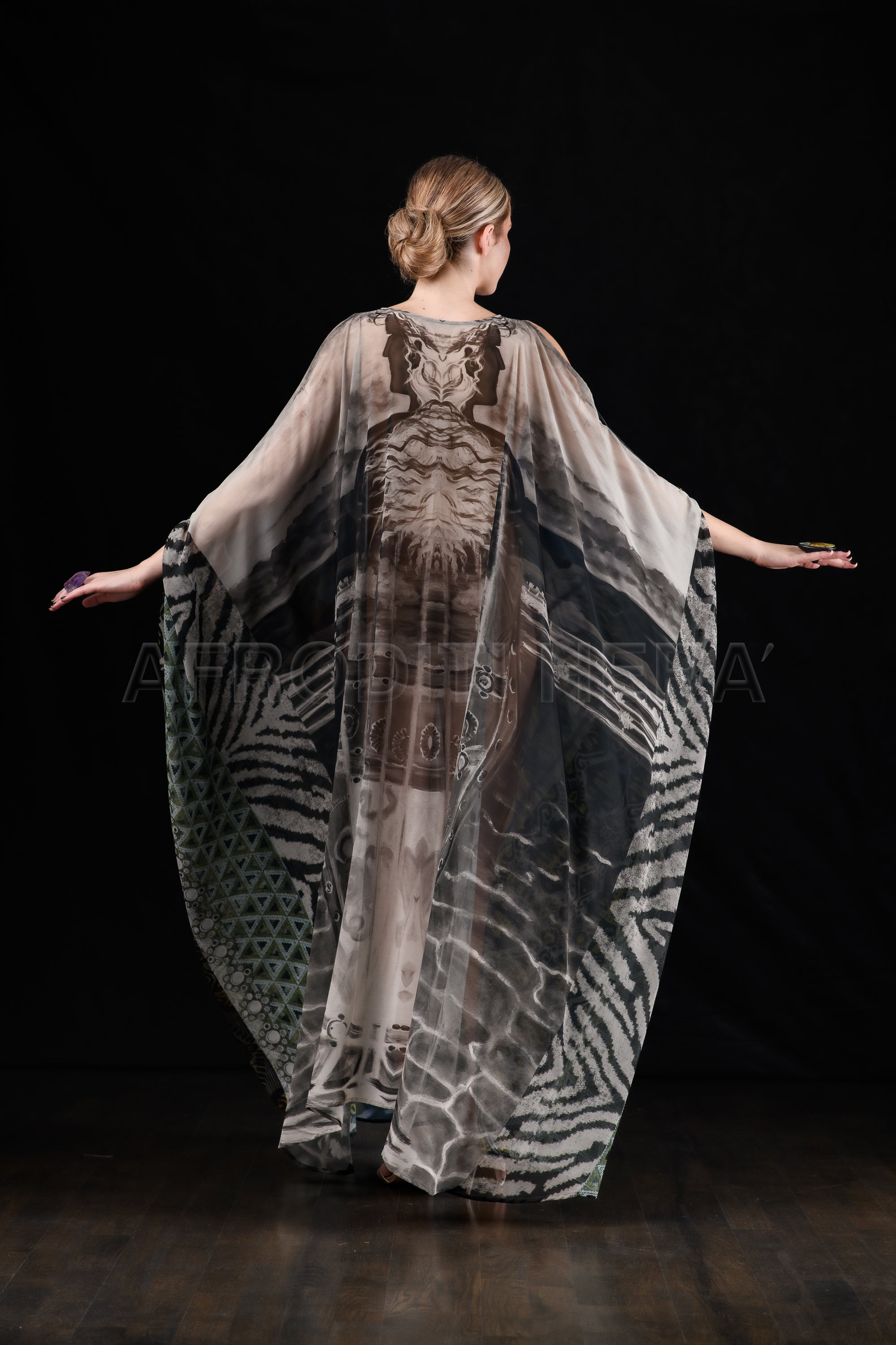 She in the wind - 20 Kaftan Dress