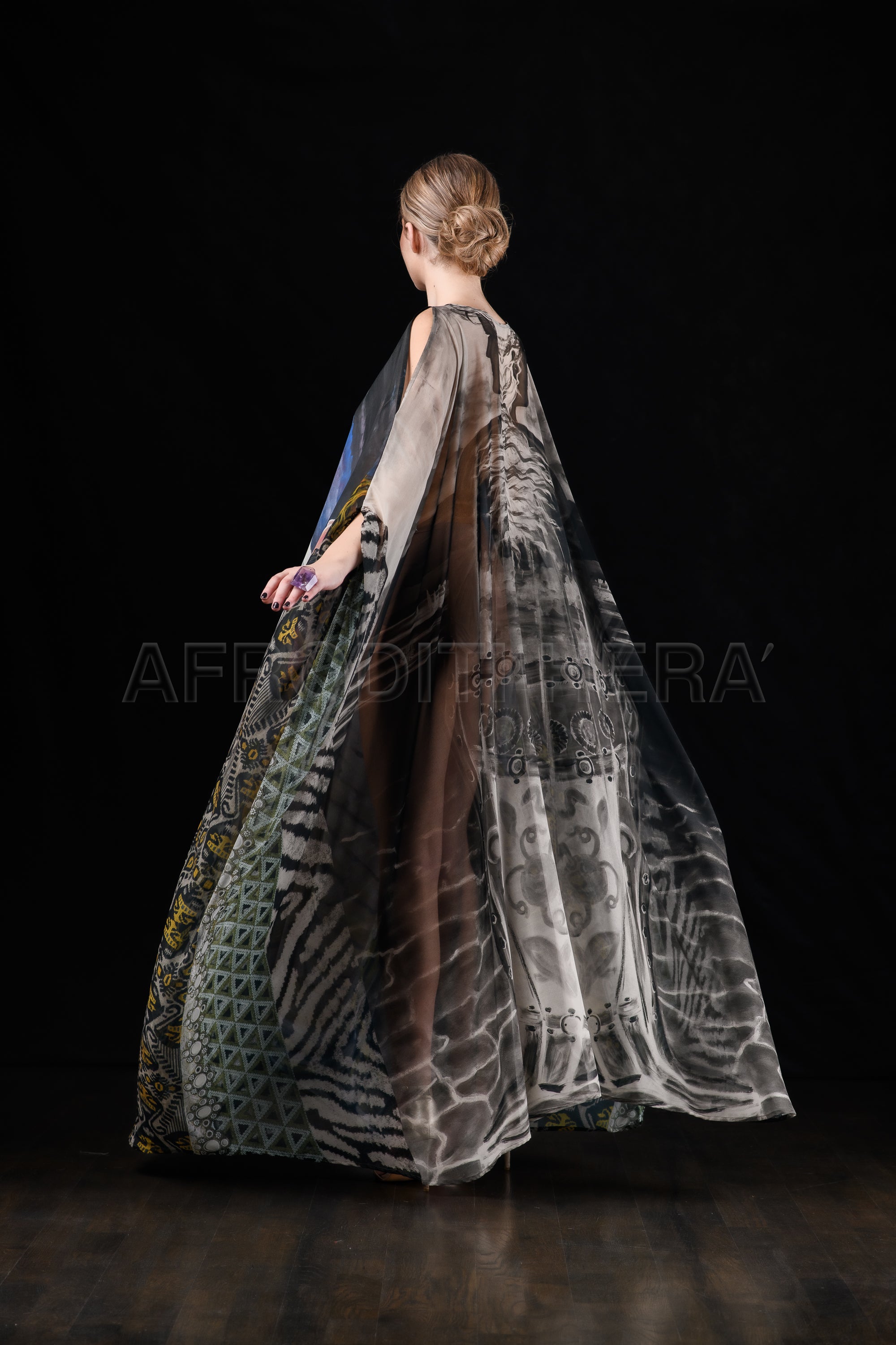 She in the wind - 20 Kaftan Dress