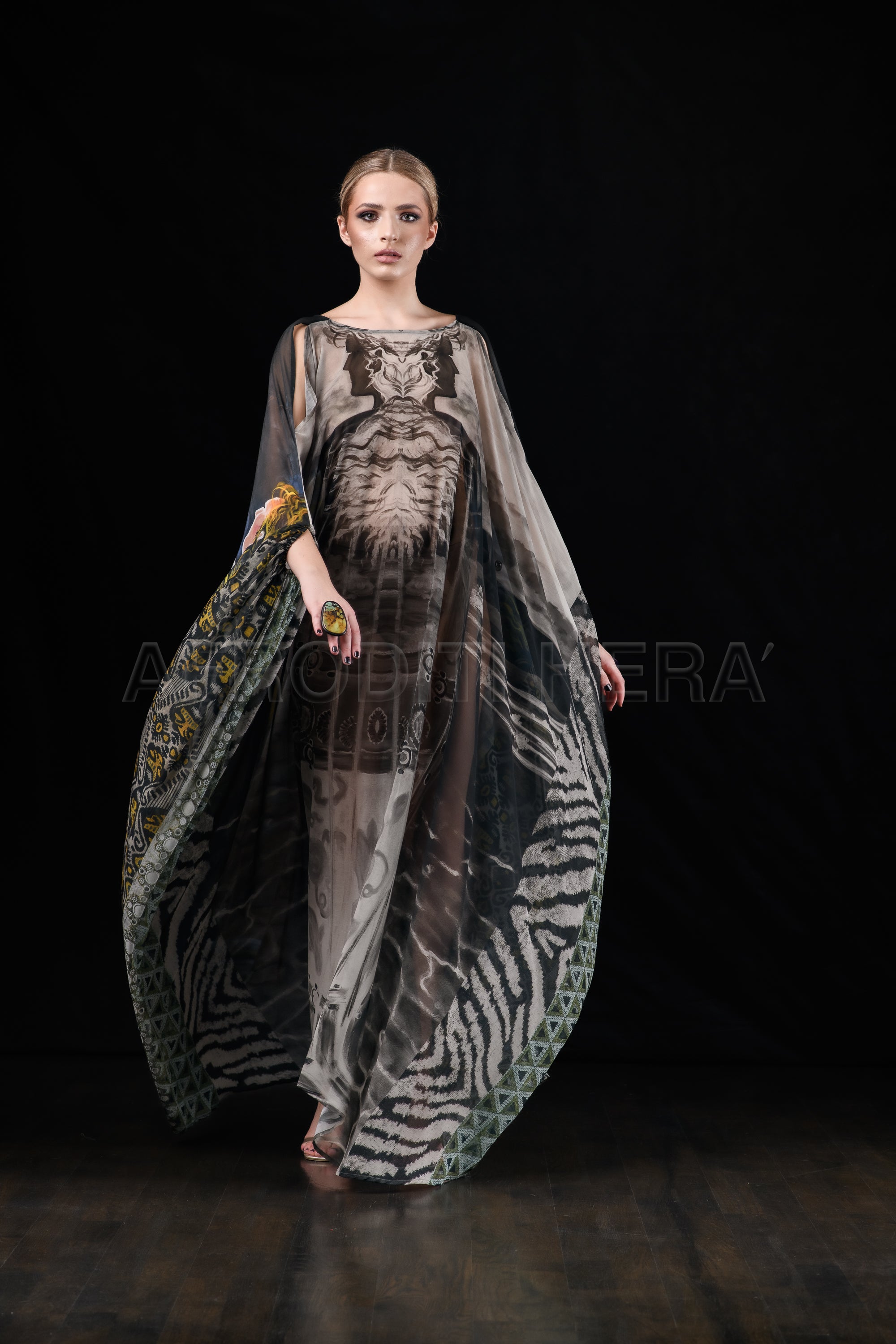 She in the wind - 20 Kaftan Dress