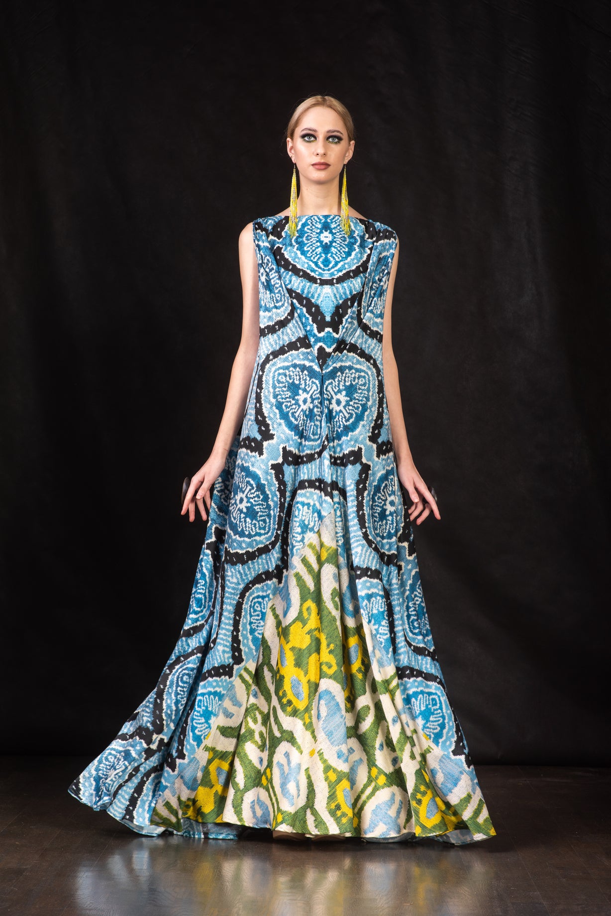 OPTIMISM - 05 KAFTAN DRESS