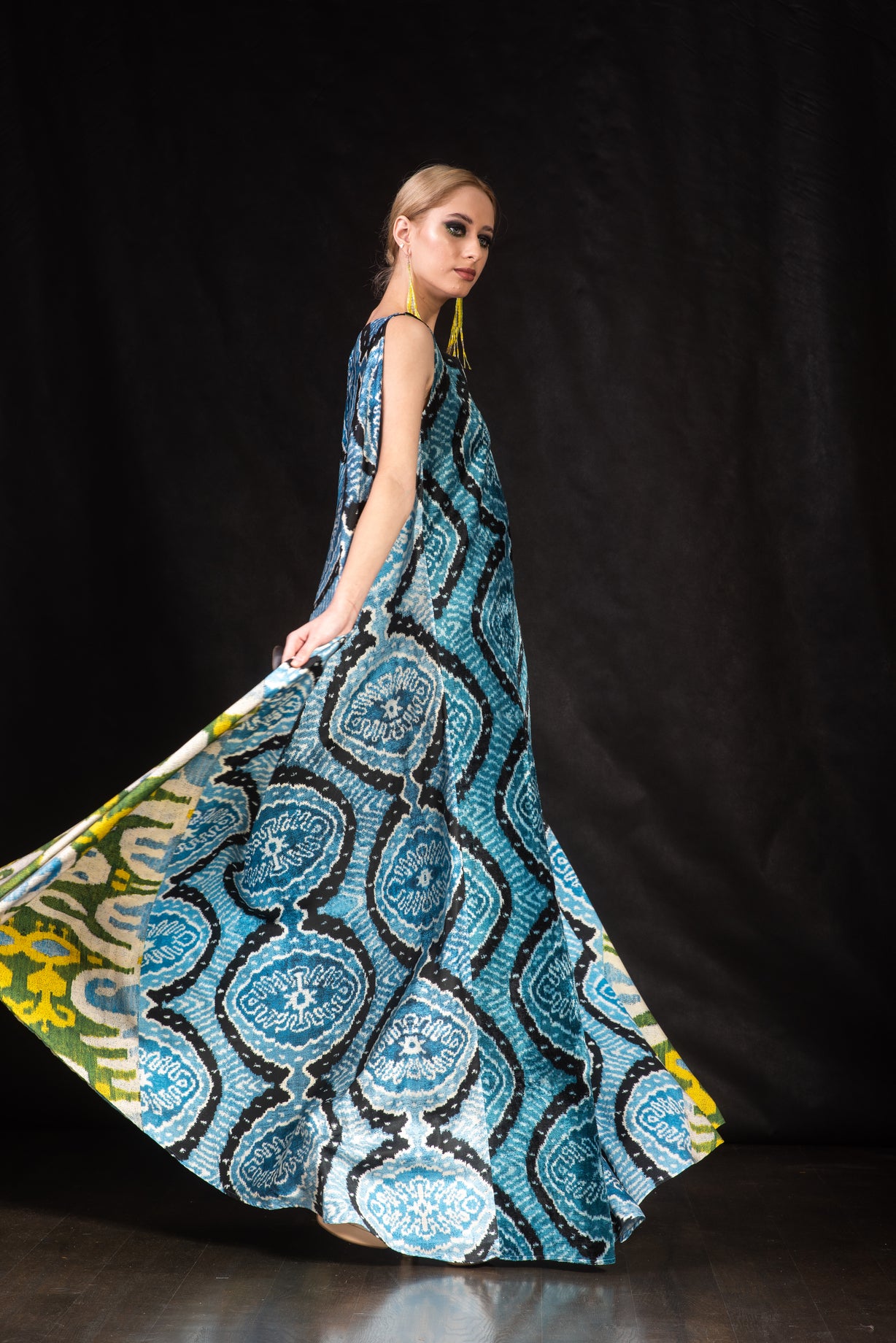 OPTIMISM - 05 KAFTAN DRESS