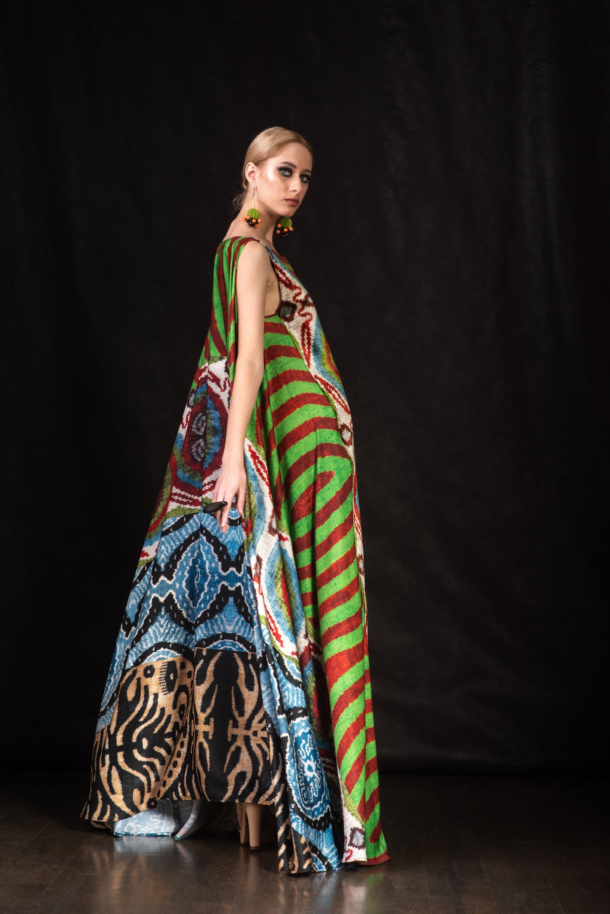 OPTIMISM - 09 KAFTAN DRESS