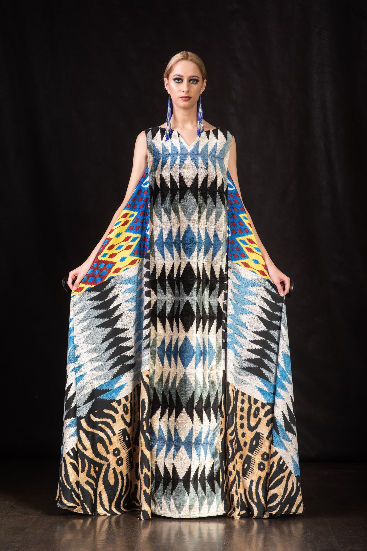 OPTIMISM - 10 KAFTAN DRESS