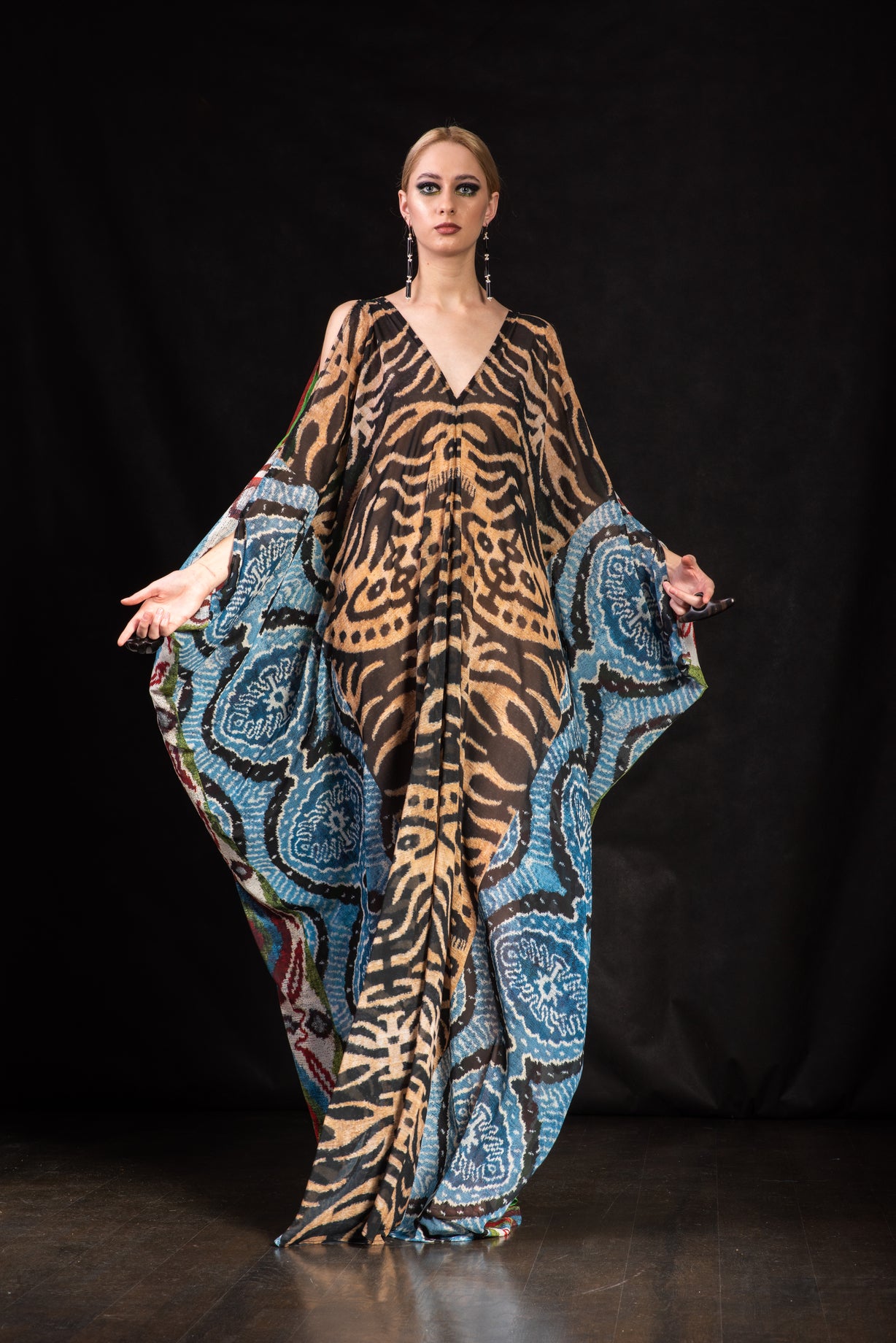 OPTIMISM - 55 KAFTAN DRESS