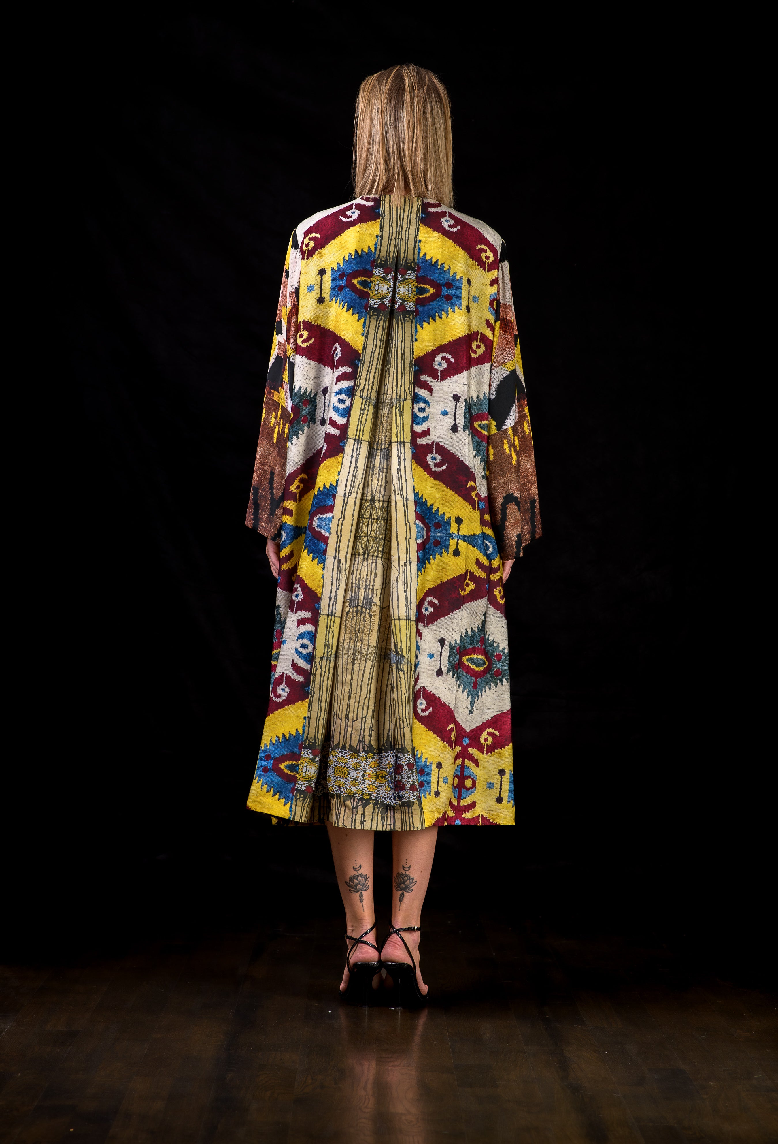 Whispers of the earth - 23 Kimono