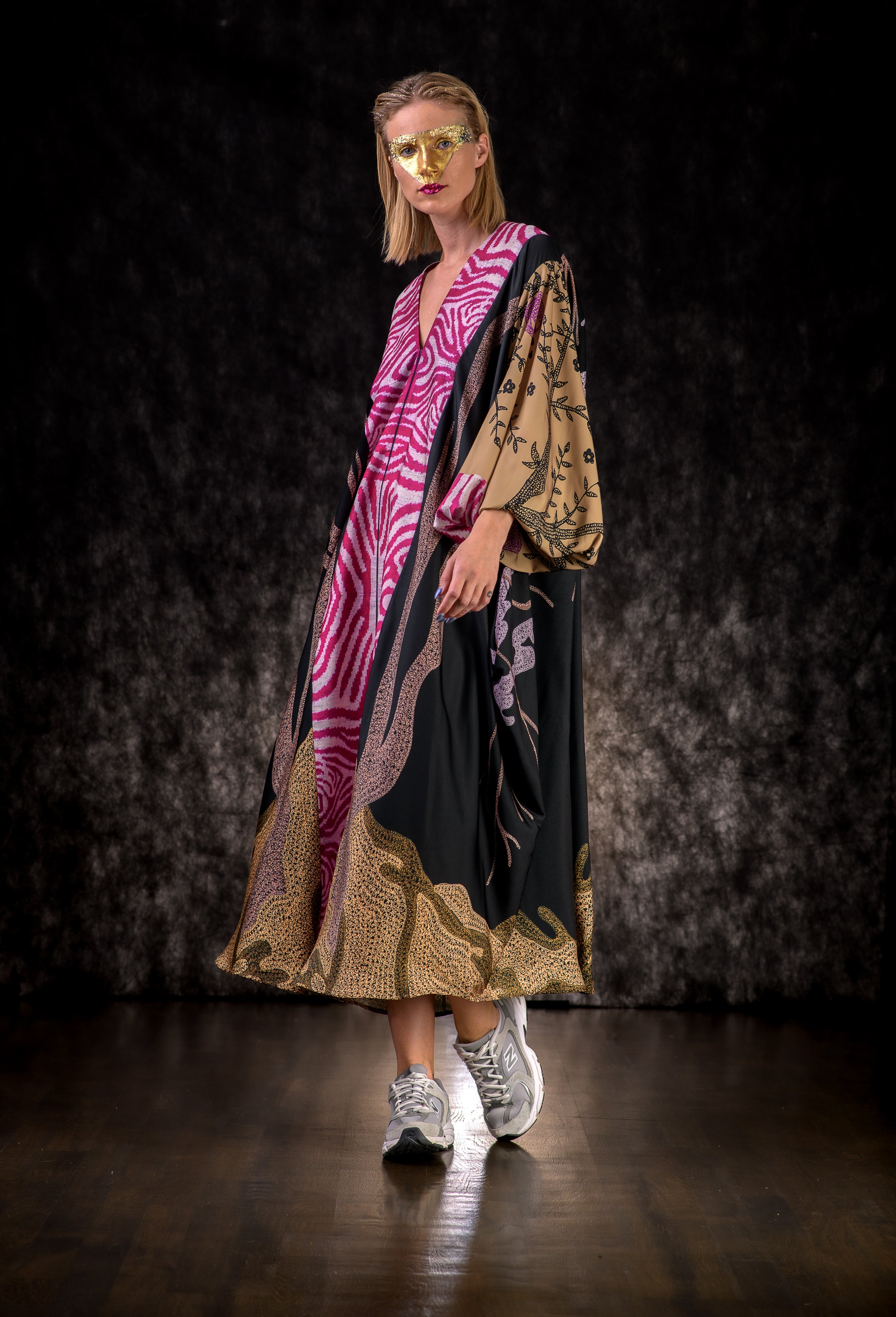 Whispers of the earth - 27 Kimono