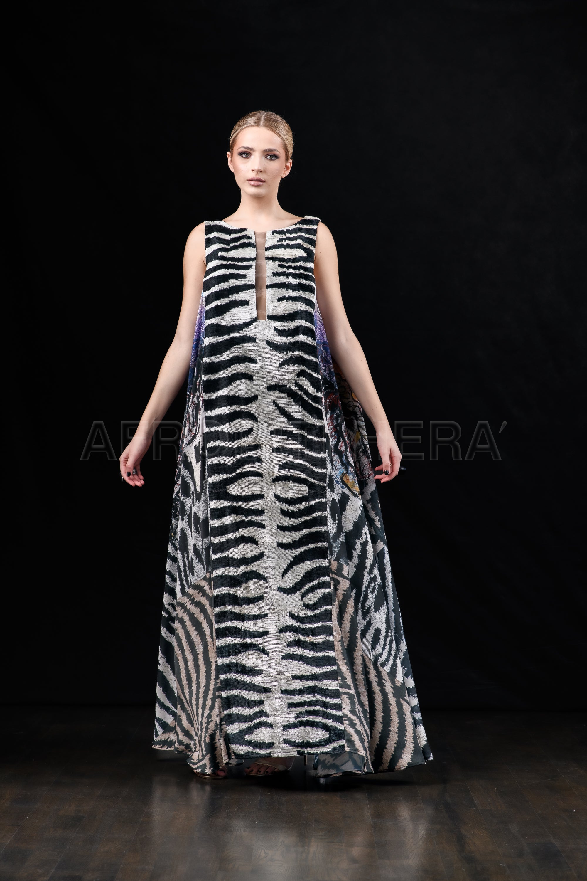 She in the wind - 03 Kaftan Dress