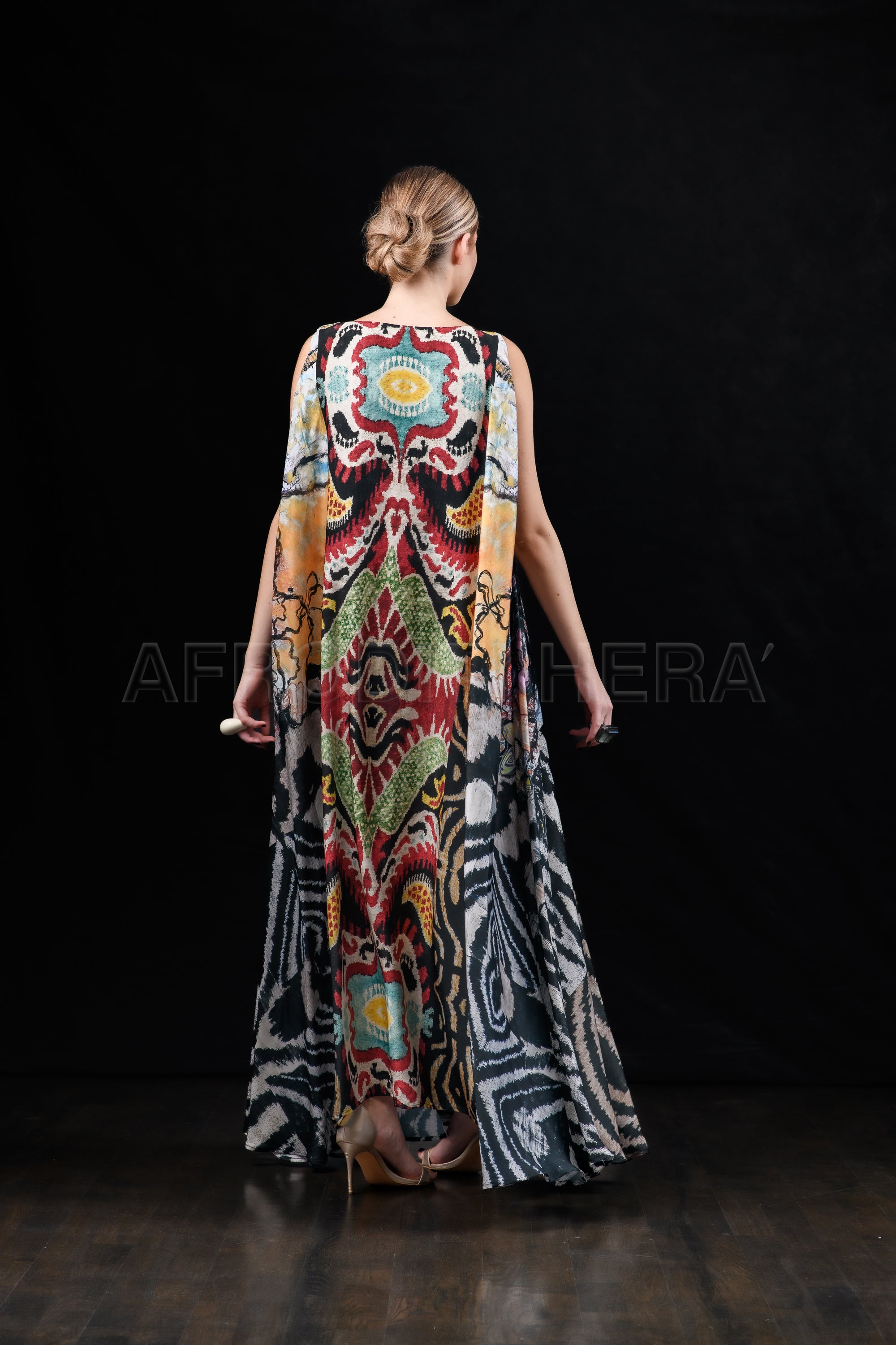 She in the wind - 03 Kaftan Dress