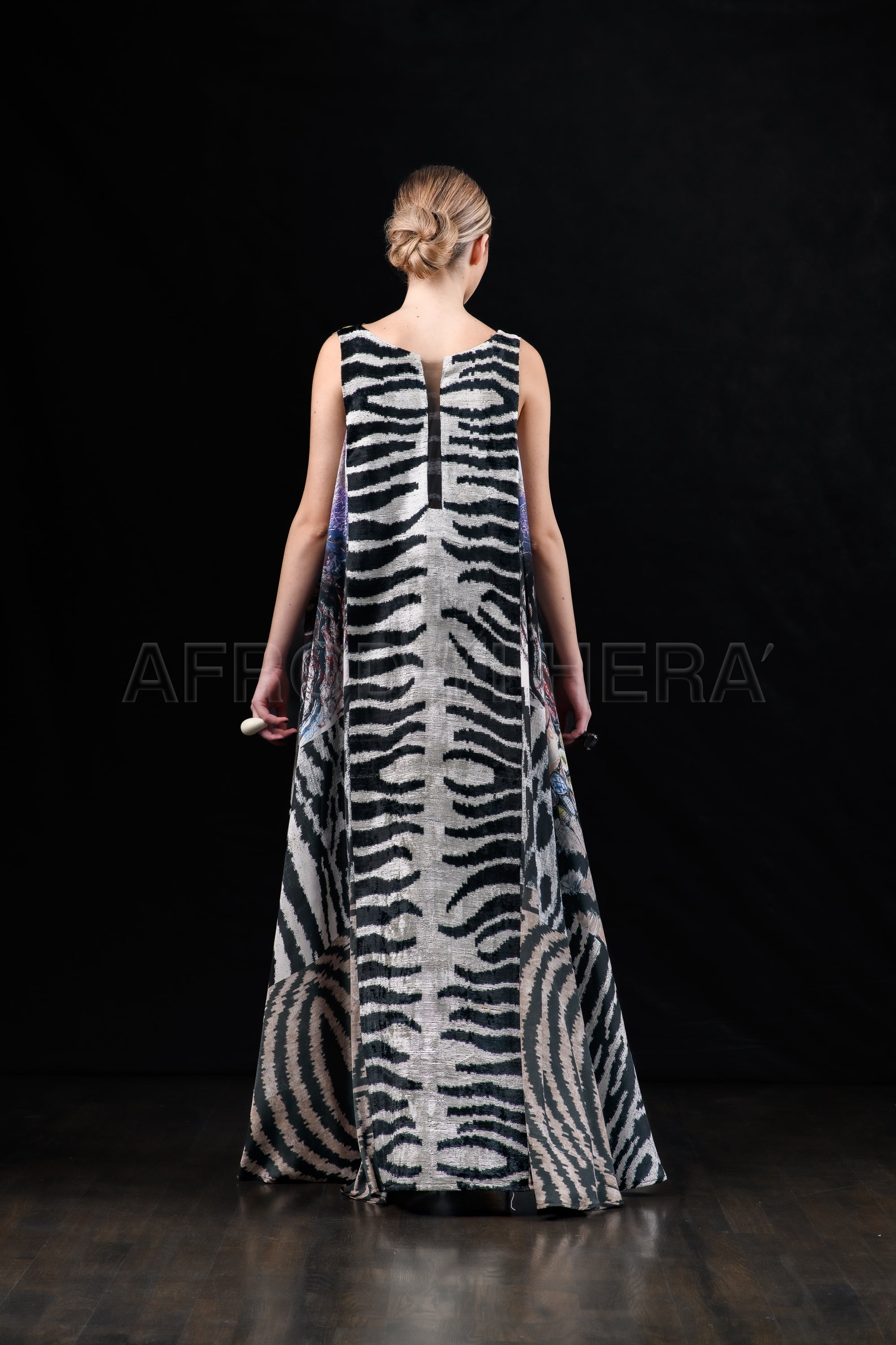 She in the wind - 03 Kaftan Dress
