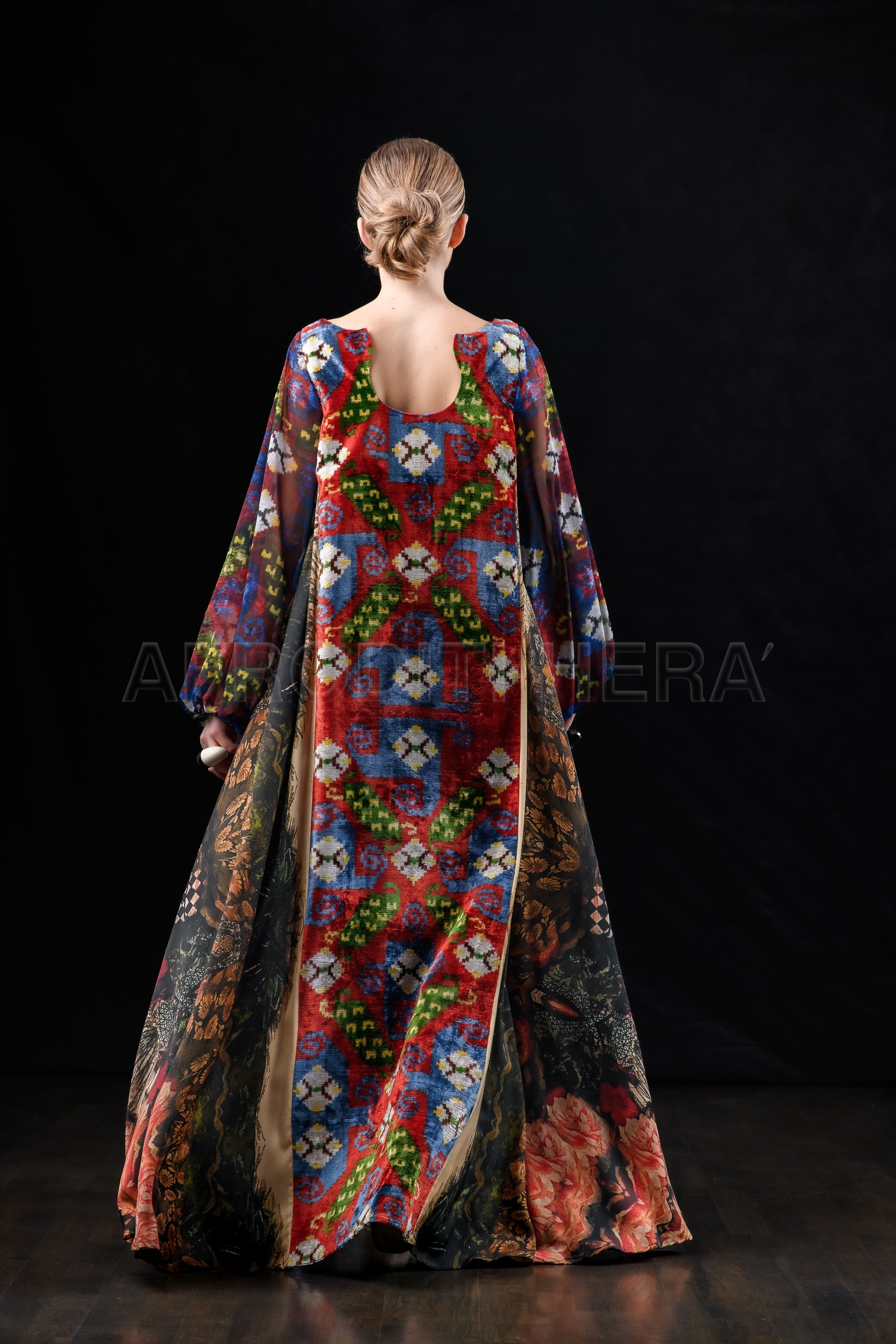 She in the wind - 06 Kaftan Dress