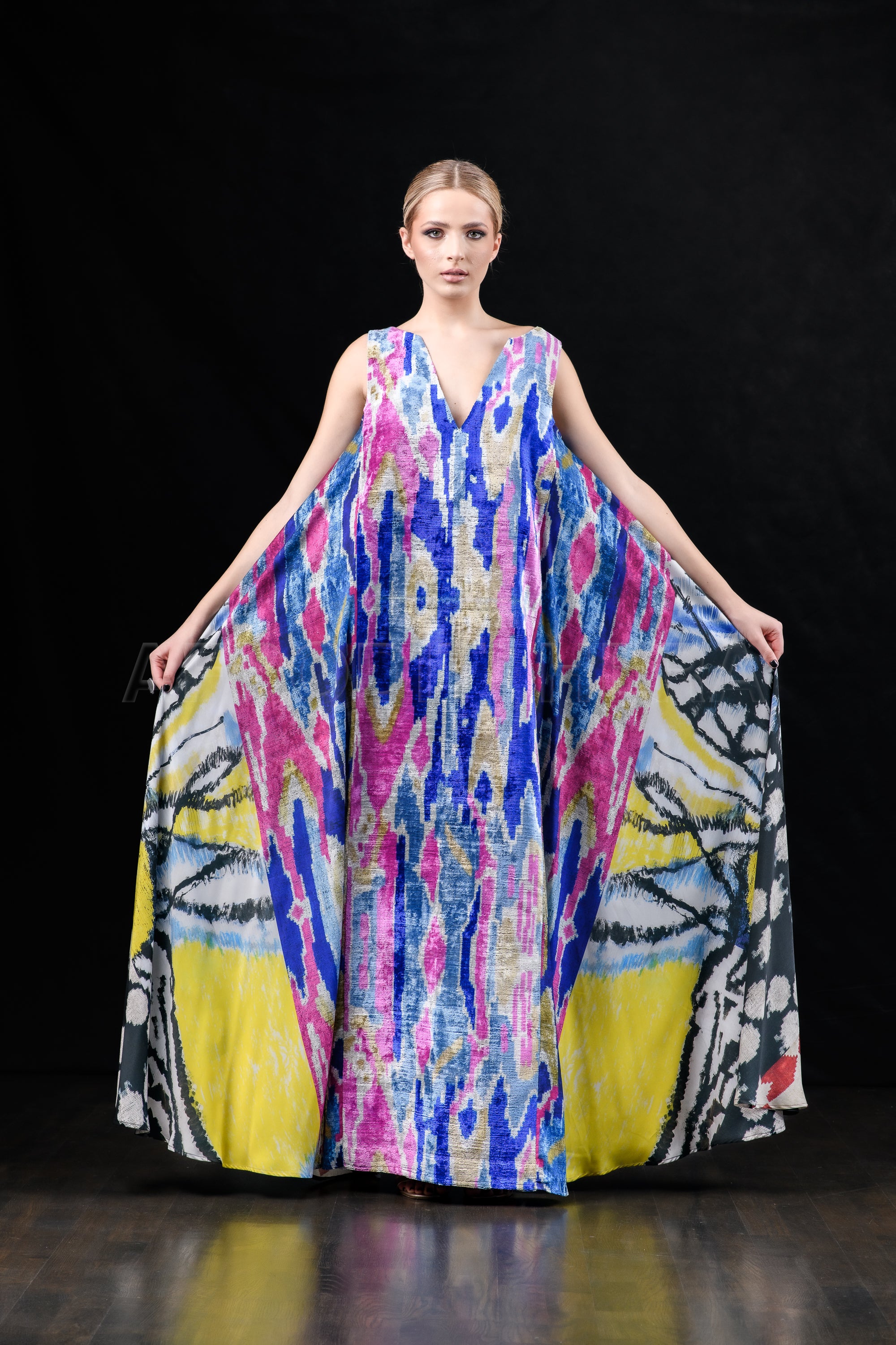 She in the wind - 08 Kaftan Dress