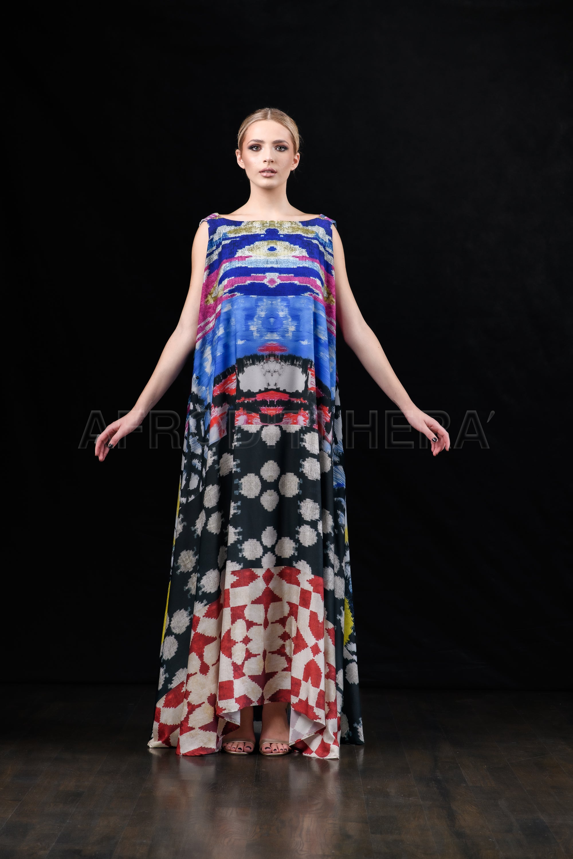 She in the wind - 08 Kaftan Dress
