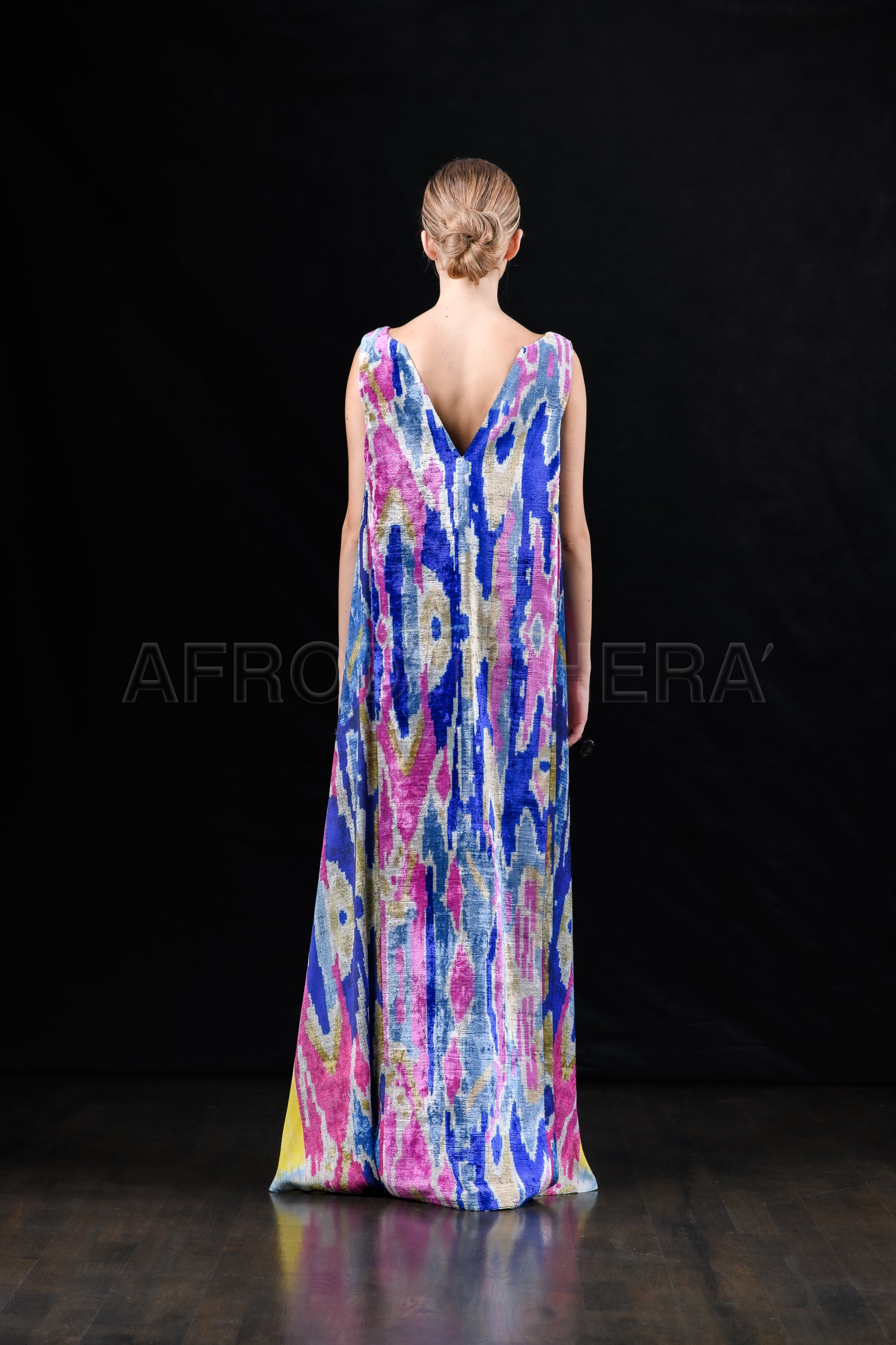 She in the wind - 08 Kaftan Dress