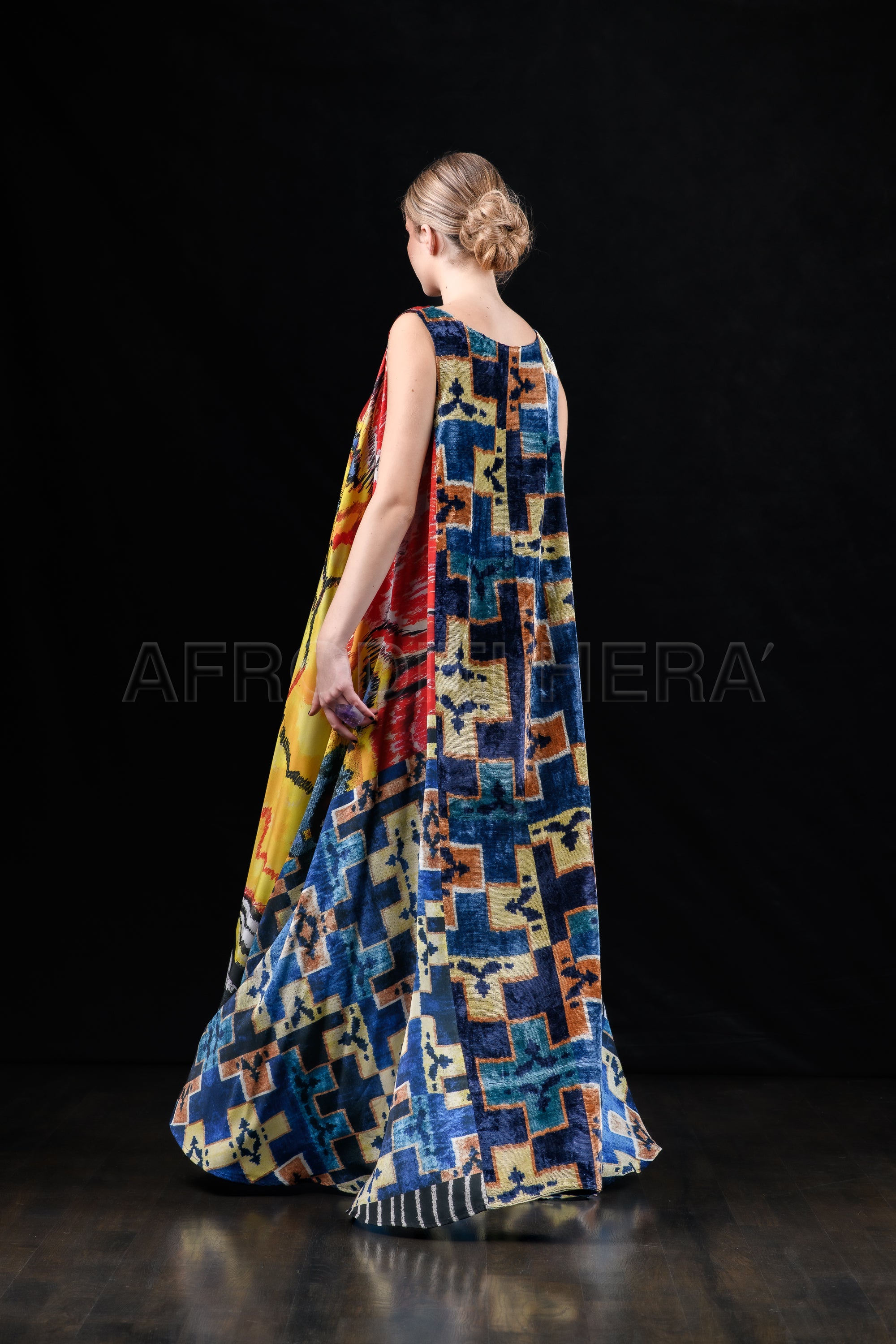 She in the wind - 10 Kaftan Dress