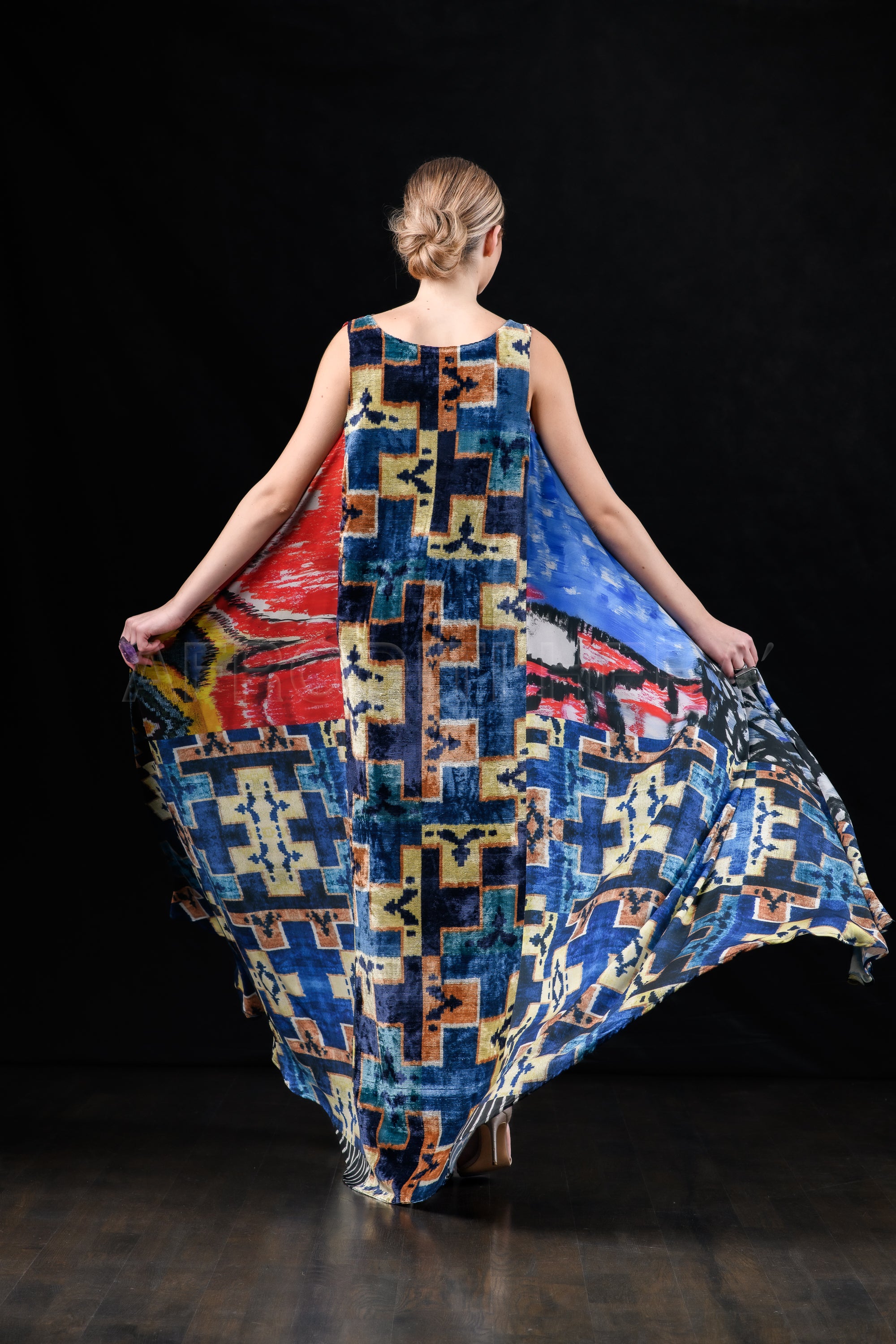 She in the wind - 10 Kaftan Dress