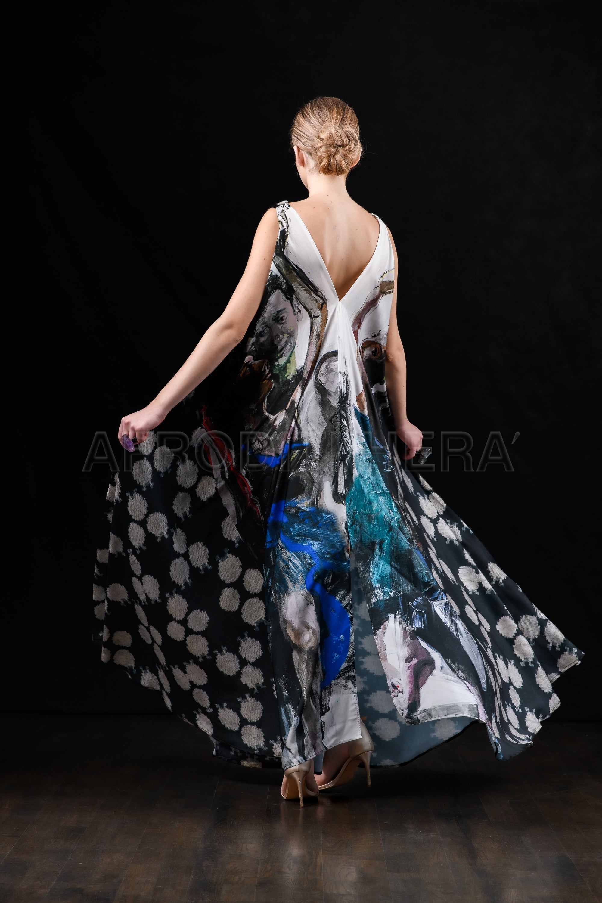 She in the wind - 12 Kaftan Dress